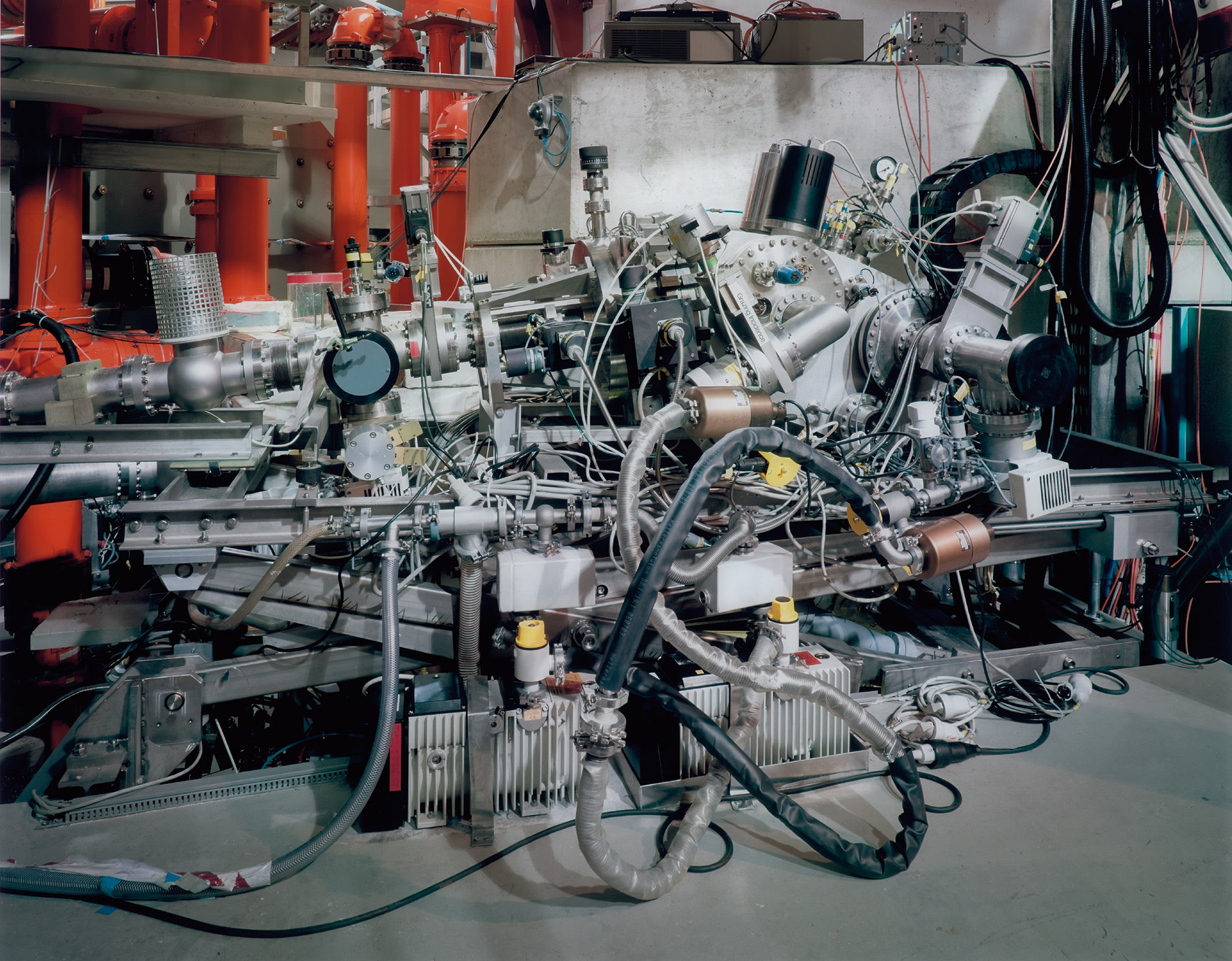 Thomas Struth — Grazing Incidence Spectrometer, Max Planck IPP, Garching, Germany