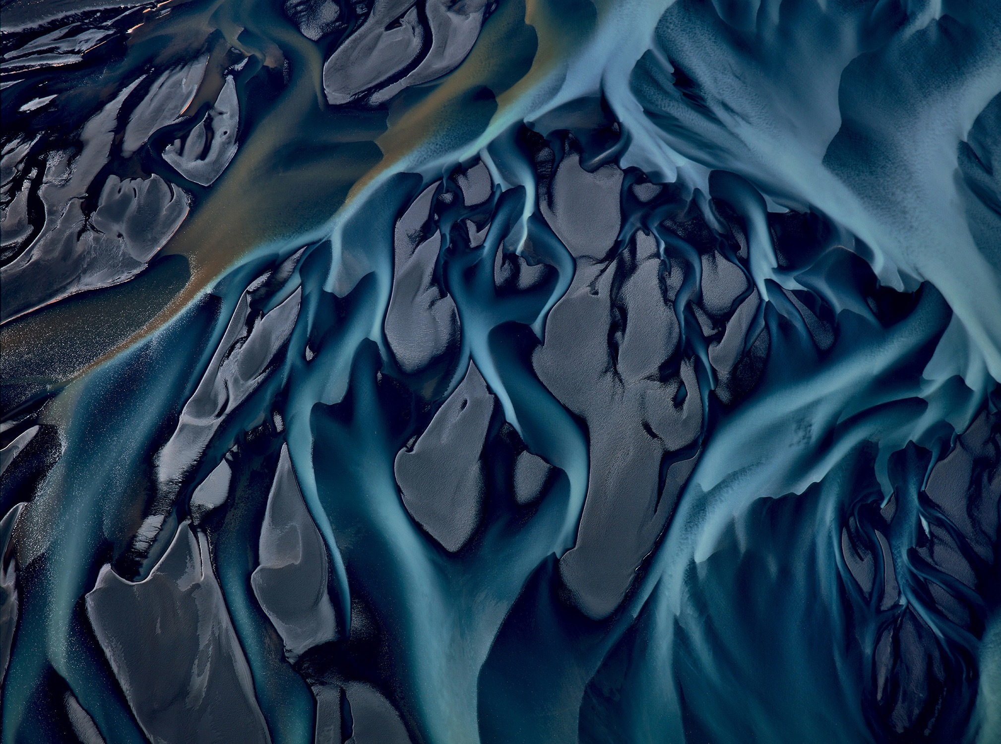 Edward Burtynsky — Thjorsa River #1, Iceland