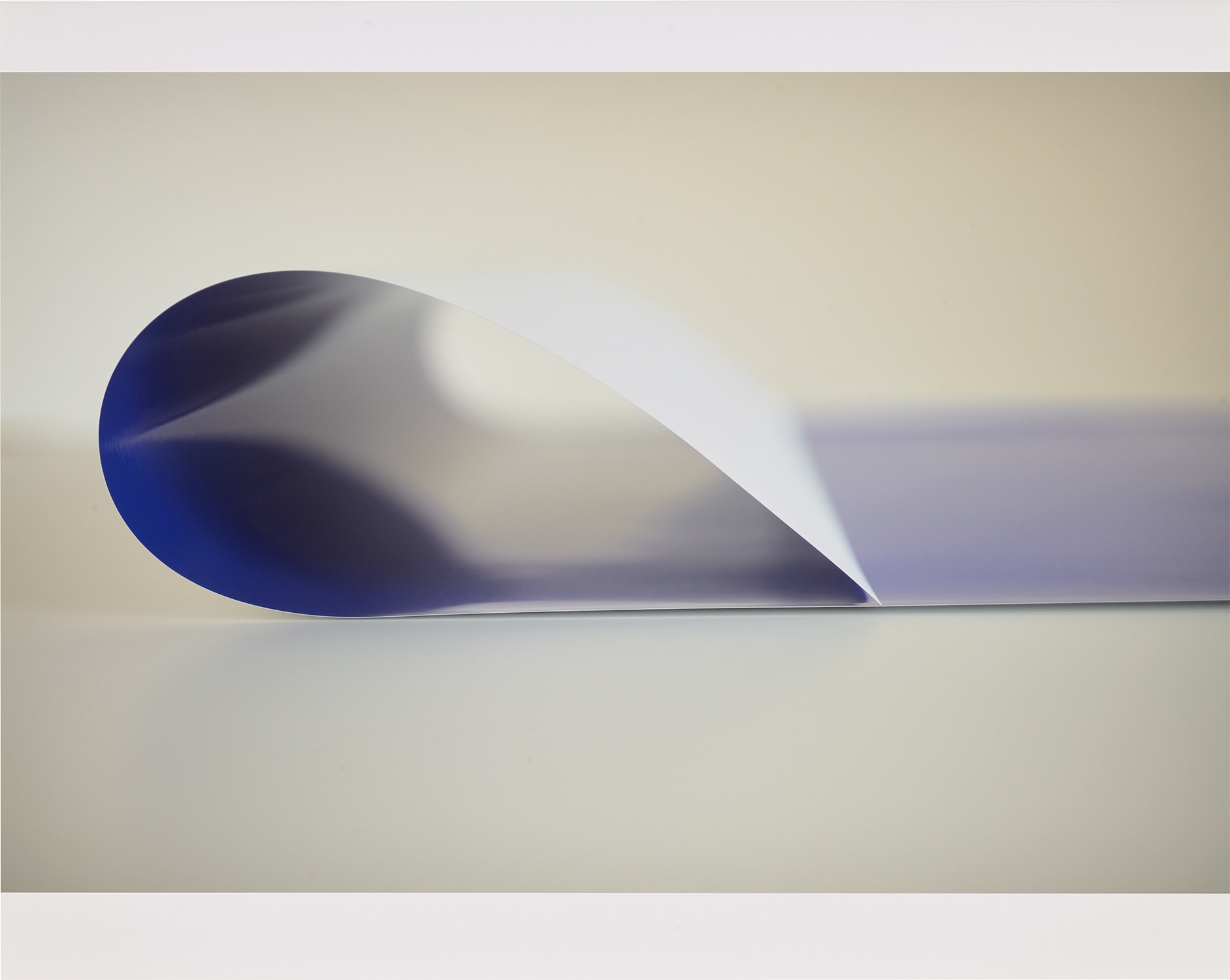 Wolfgang Tillmans — Paper Drop Novo