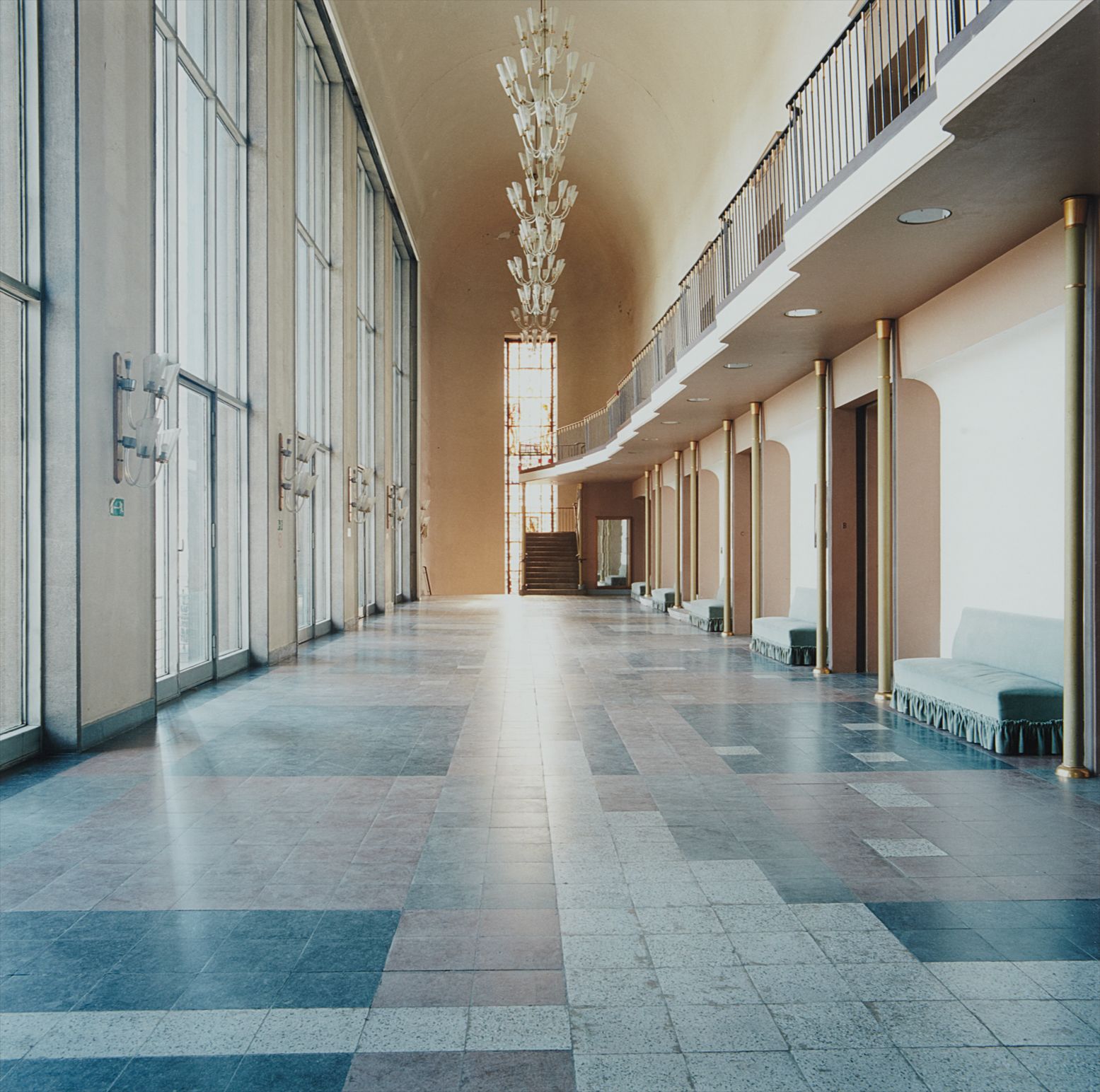 Candida Höfer — Deutsches Hygiene-Museum Dresden I