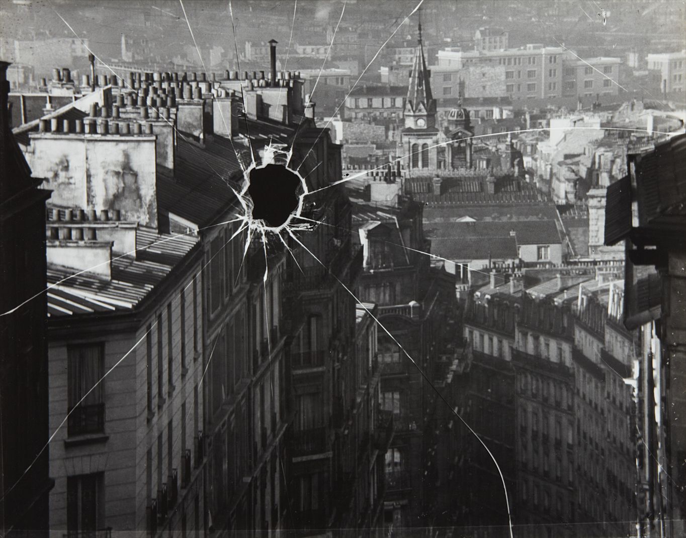 Broken Window, Paris