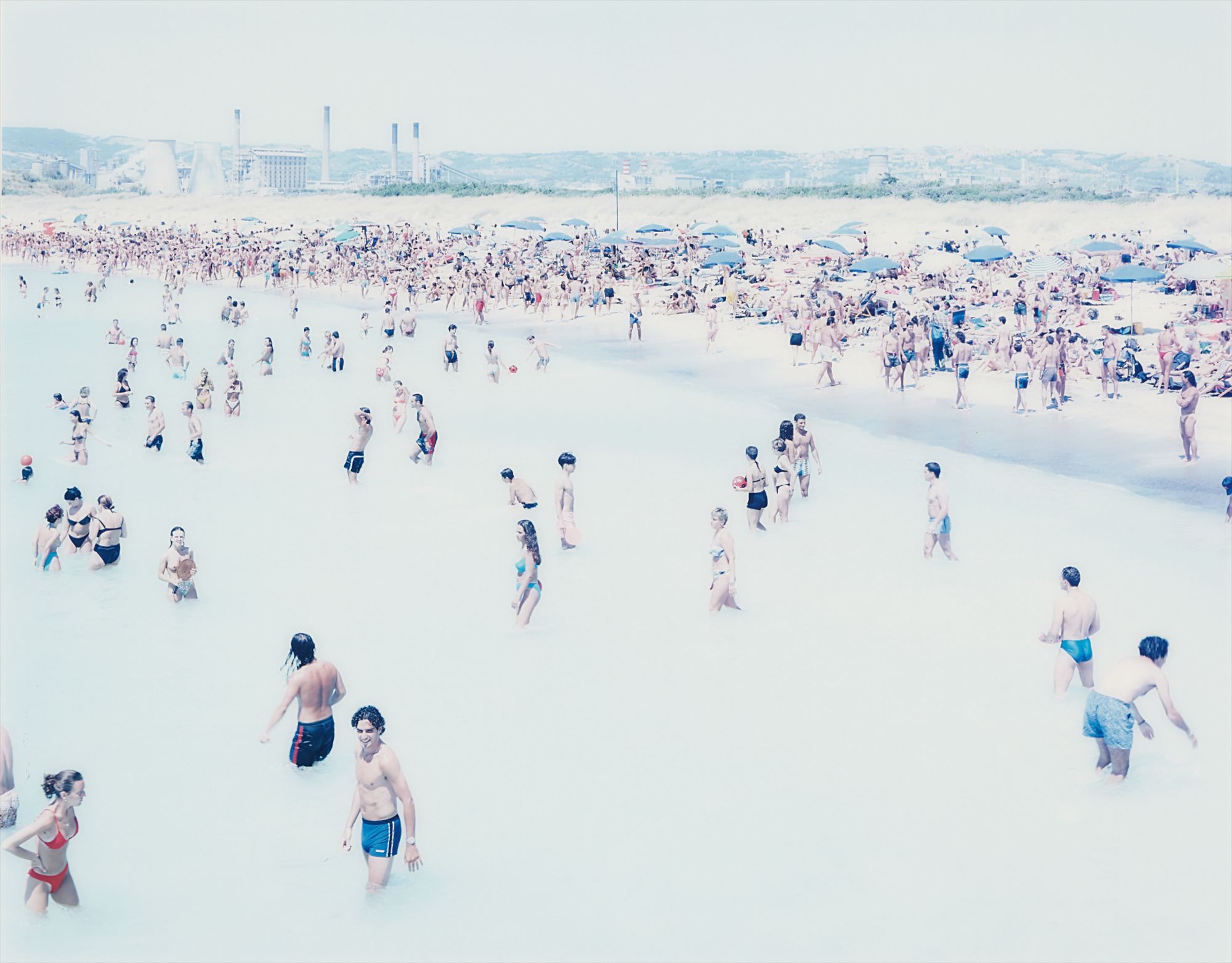 Massimo Vitali — Rosignano Solvay Sea 3 (#0081)
