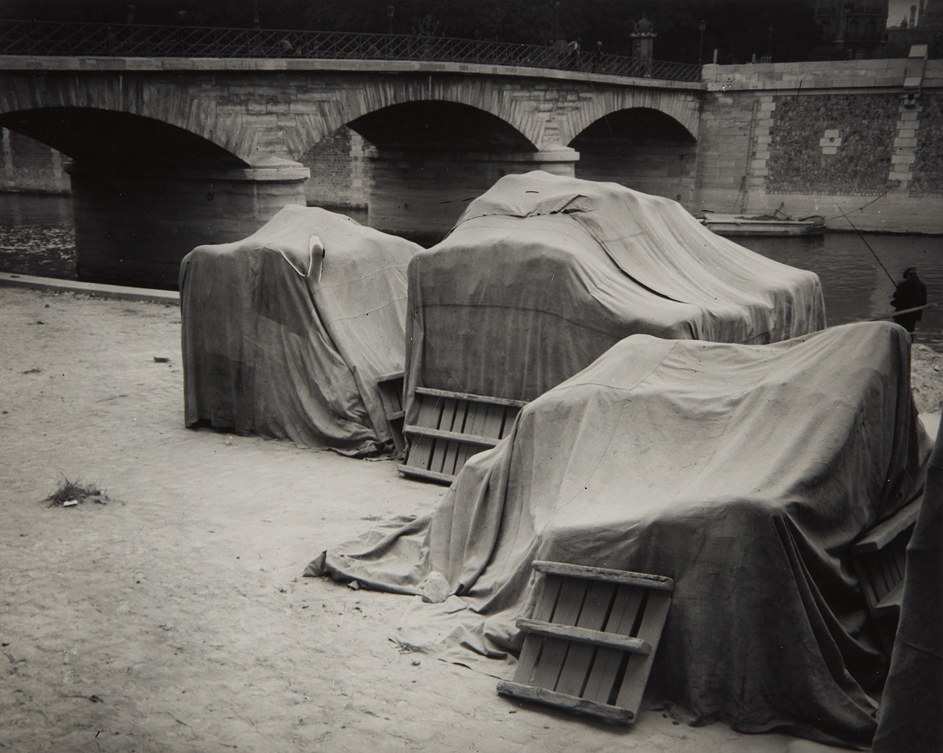 André Kertész — Behind Notre Dame, Paris