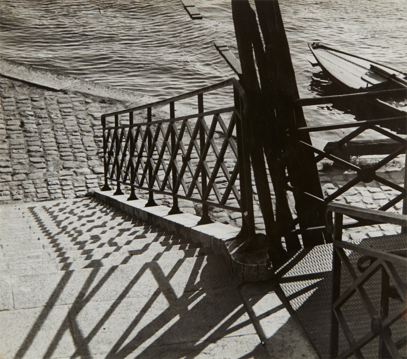 André Kertész — Pont Grenelle