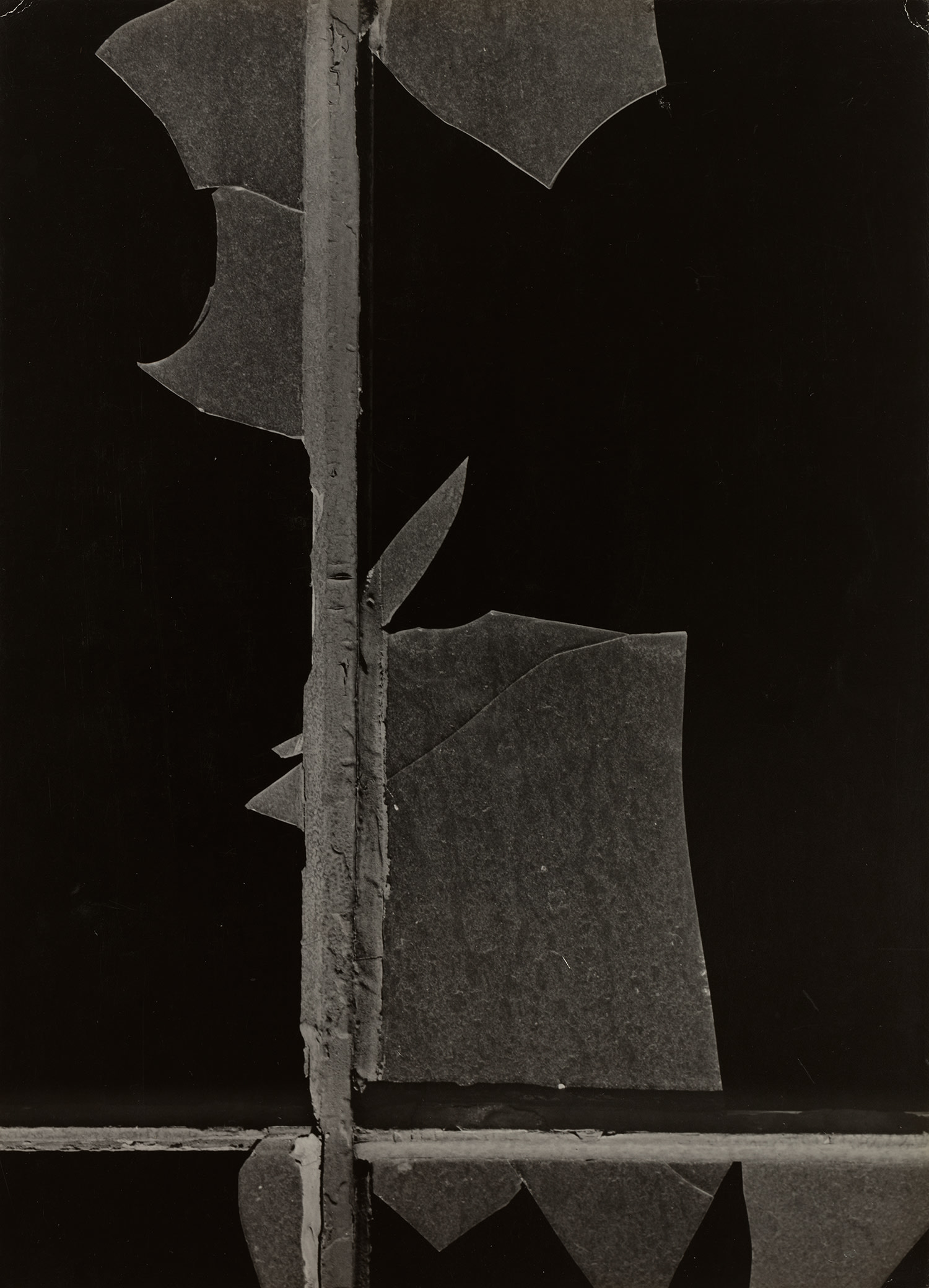 Aaron Siskind — New York (Broken Glass)