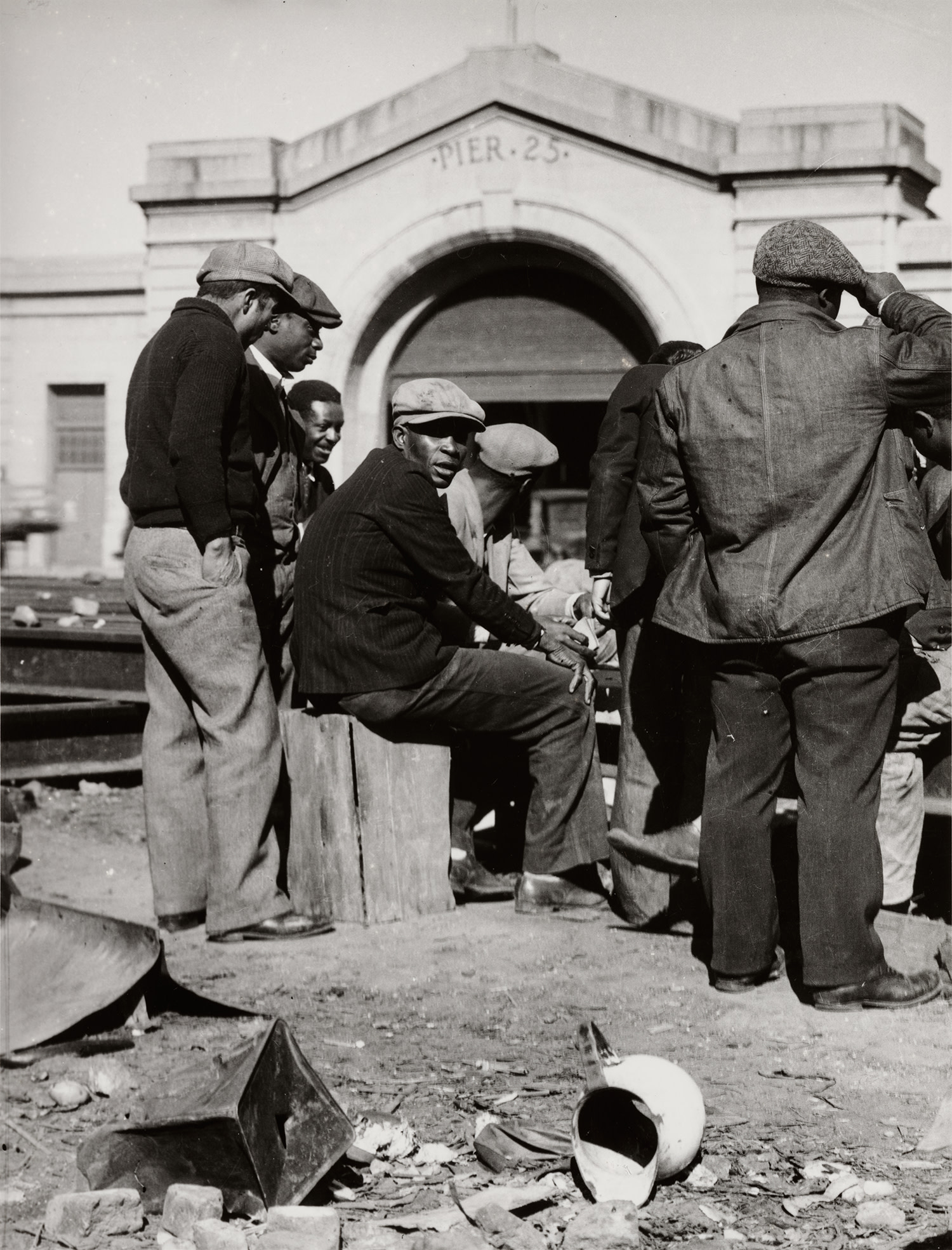 Dorothea Lange — Unemployed Men, Wharf, San Francisco
