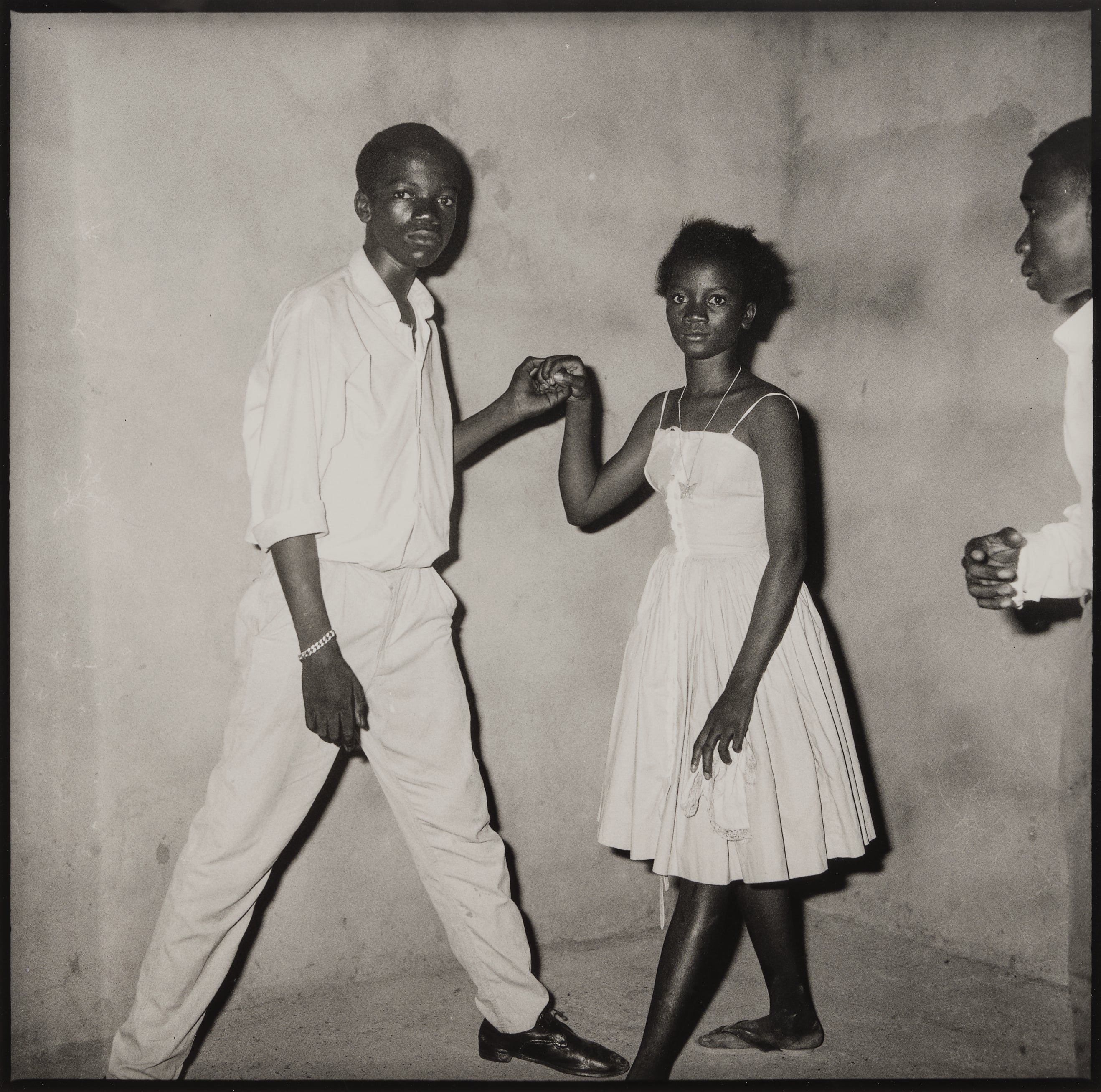 Les deux amis au cours d'une soirée populaire