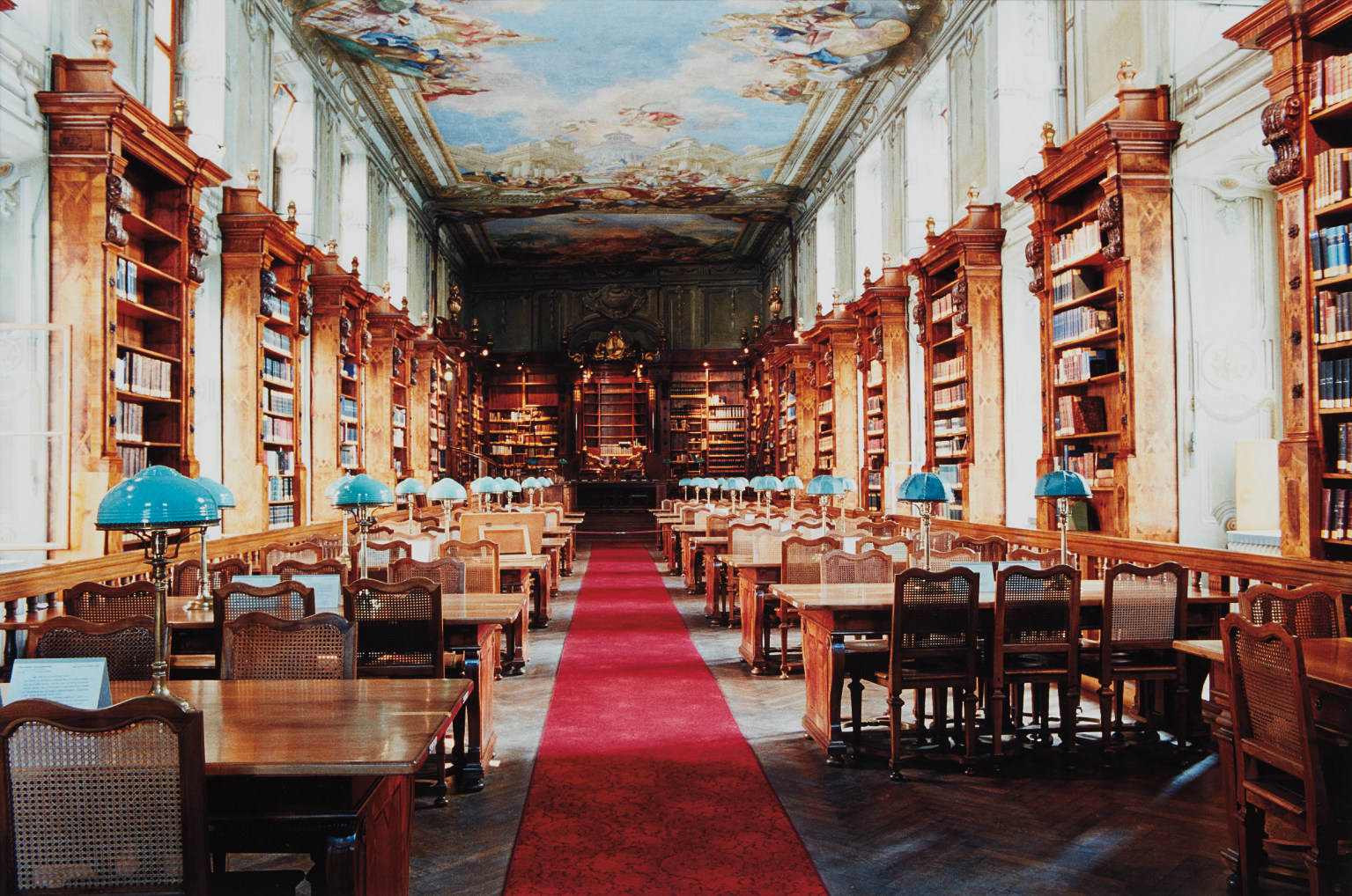 Candida Höfer — Nationalbibliothek Wien I