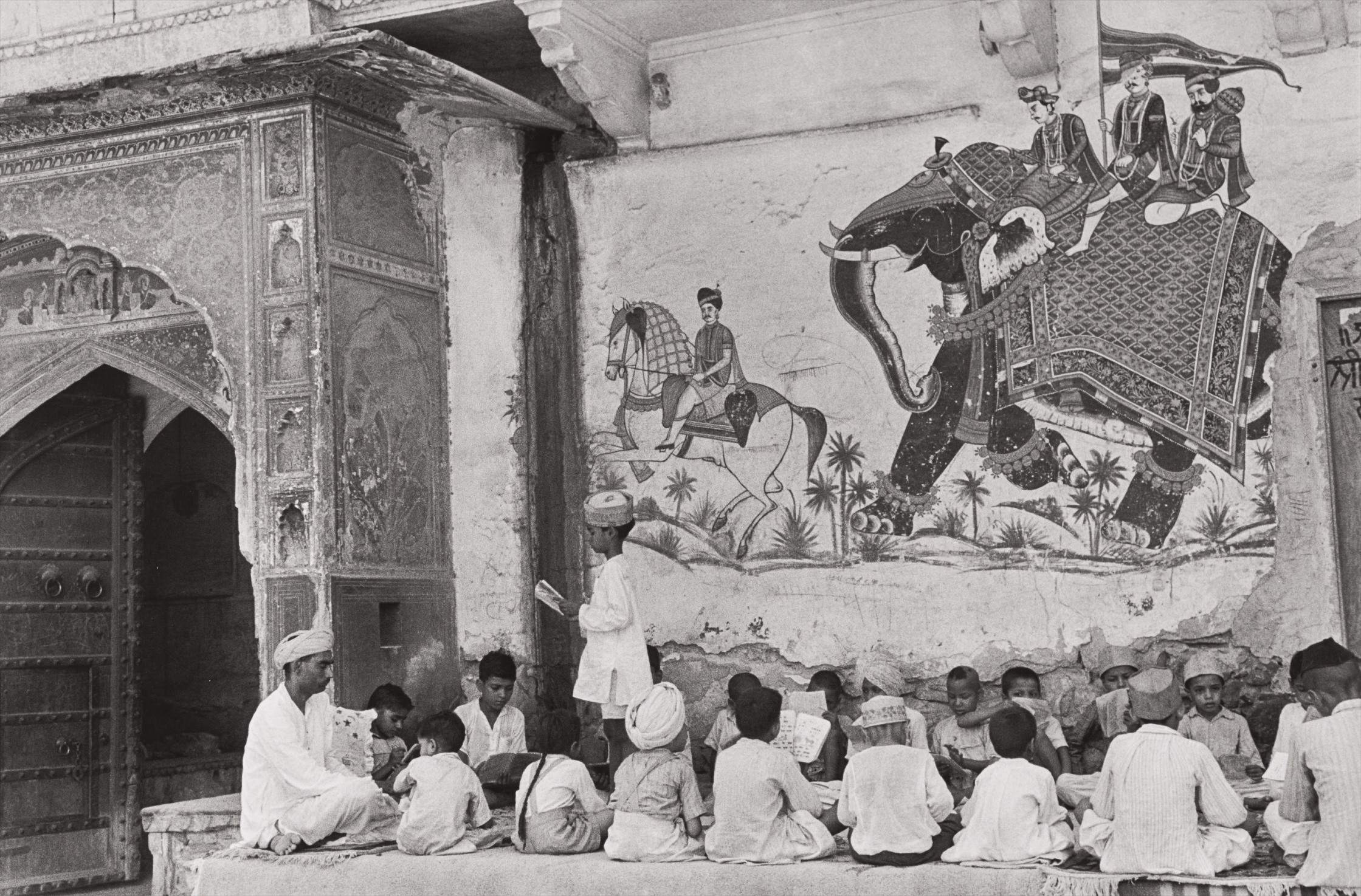 Henri Cartier-Bresson — Pavement School, Jaipur, India