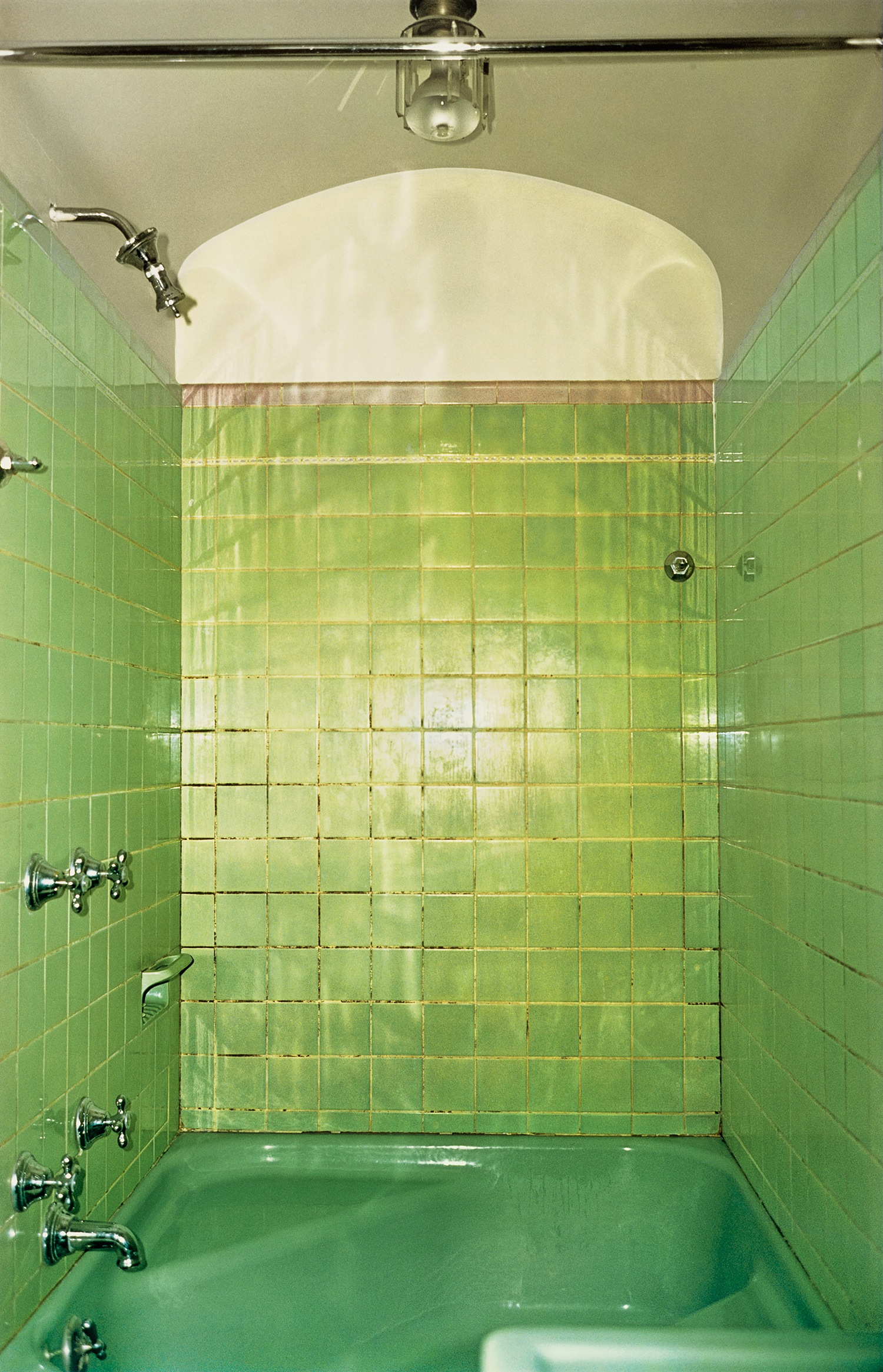 William Eggleston — Memphis (green bathroom)