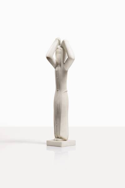 Femme aux bras levés, pièce unique     