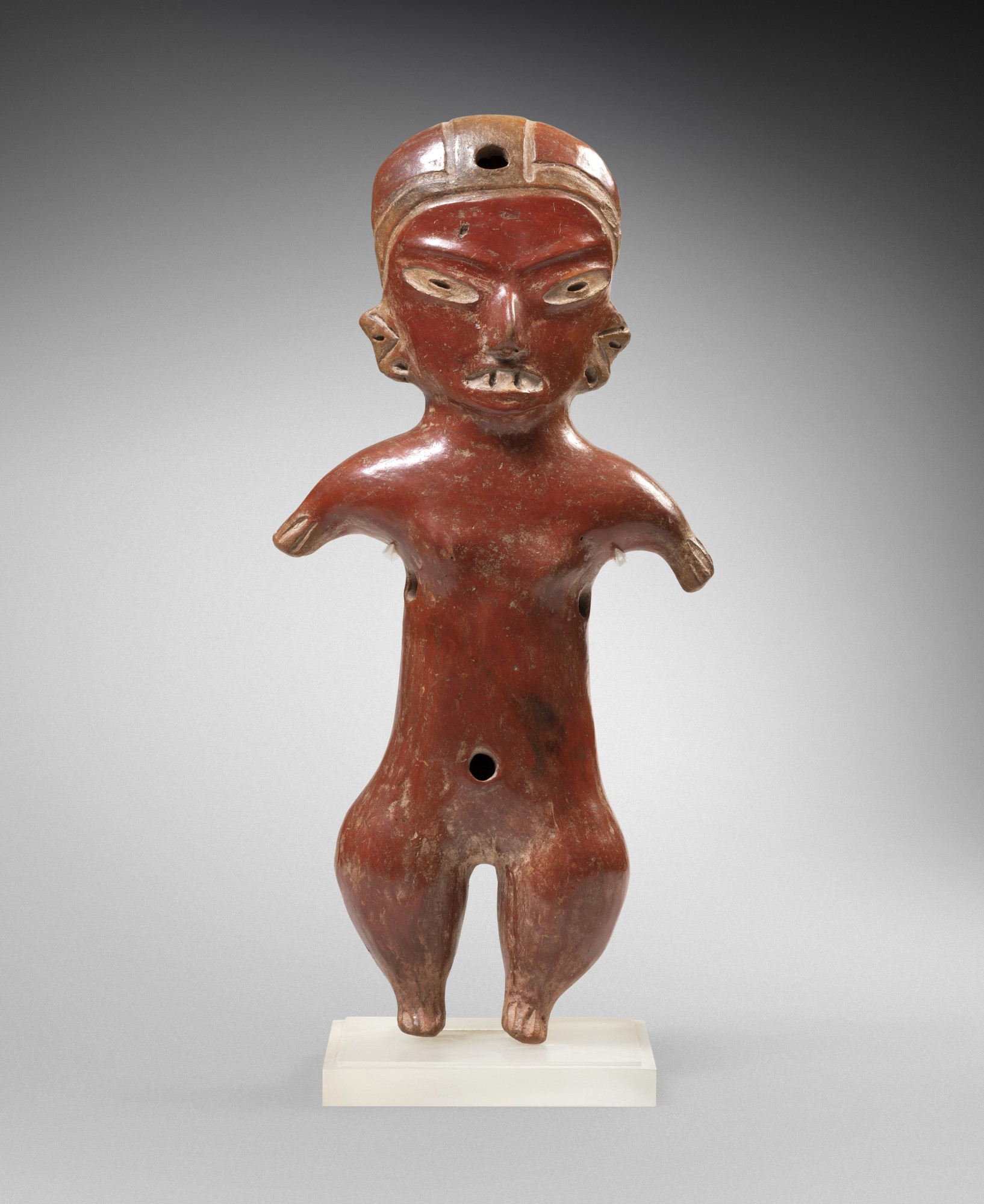 Statue féminine debout, Tlatilco, Morelos, Mexique, Préclassique moyen, 1200-900 AV. J.-C. — Tlatilco standing female figure, Morelos, Mexico, Early Preclassic, 1200-900 BC