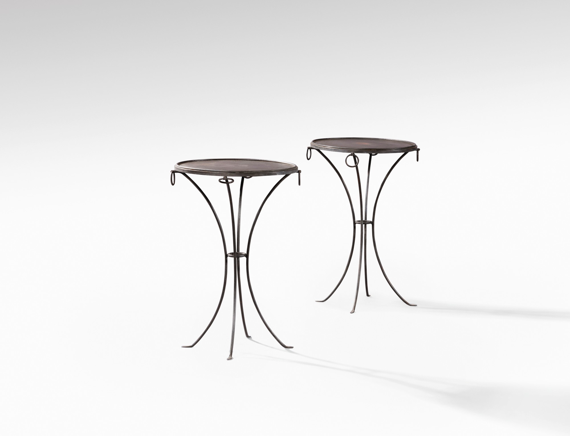 Jean Michel Frank — Paire de guéridons