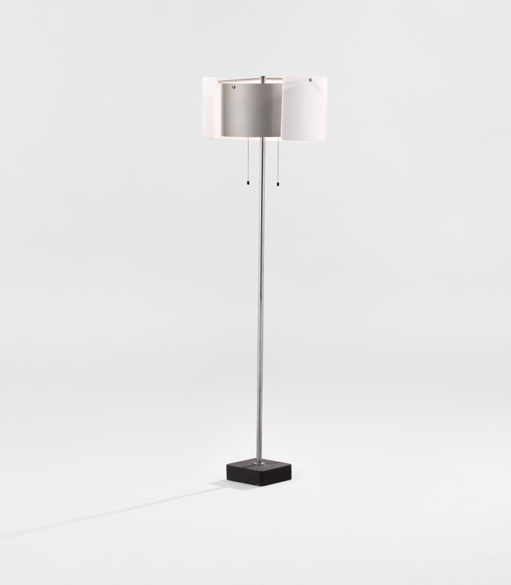  Lampadaire, modèle n°1056