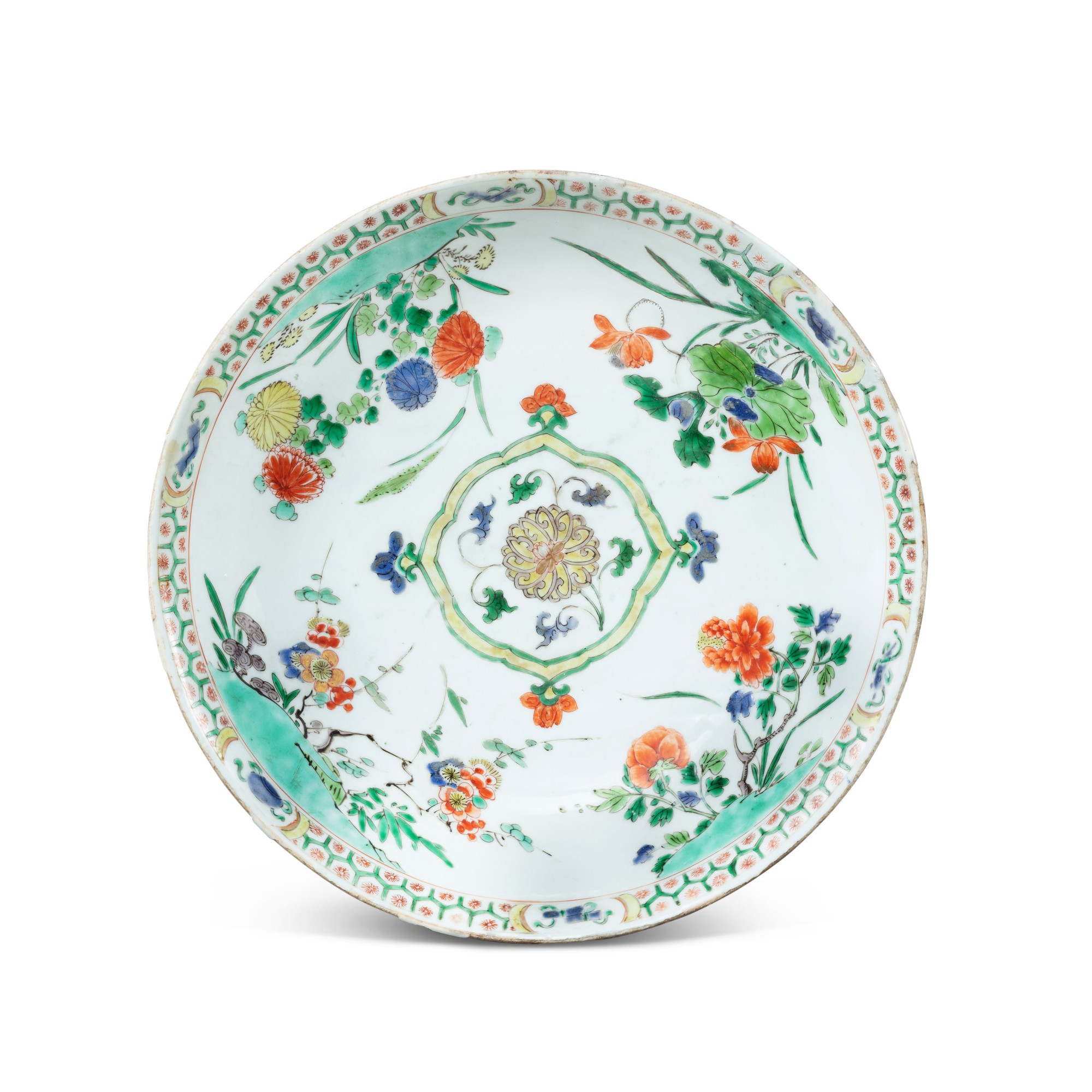 A famille verte 'floral' dish — 清康熙 五彩花卉紋盤