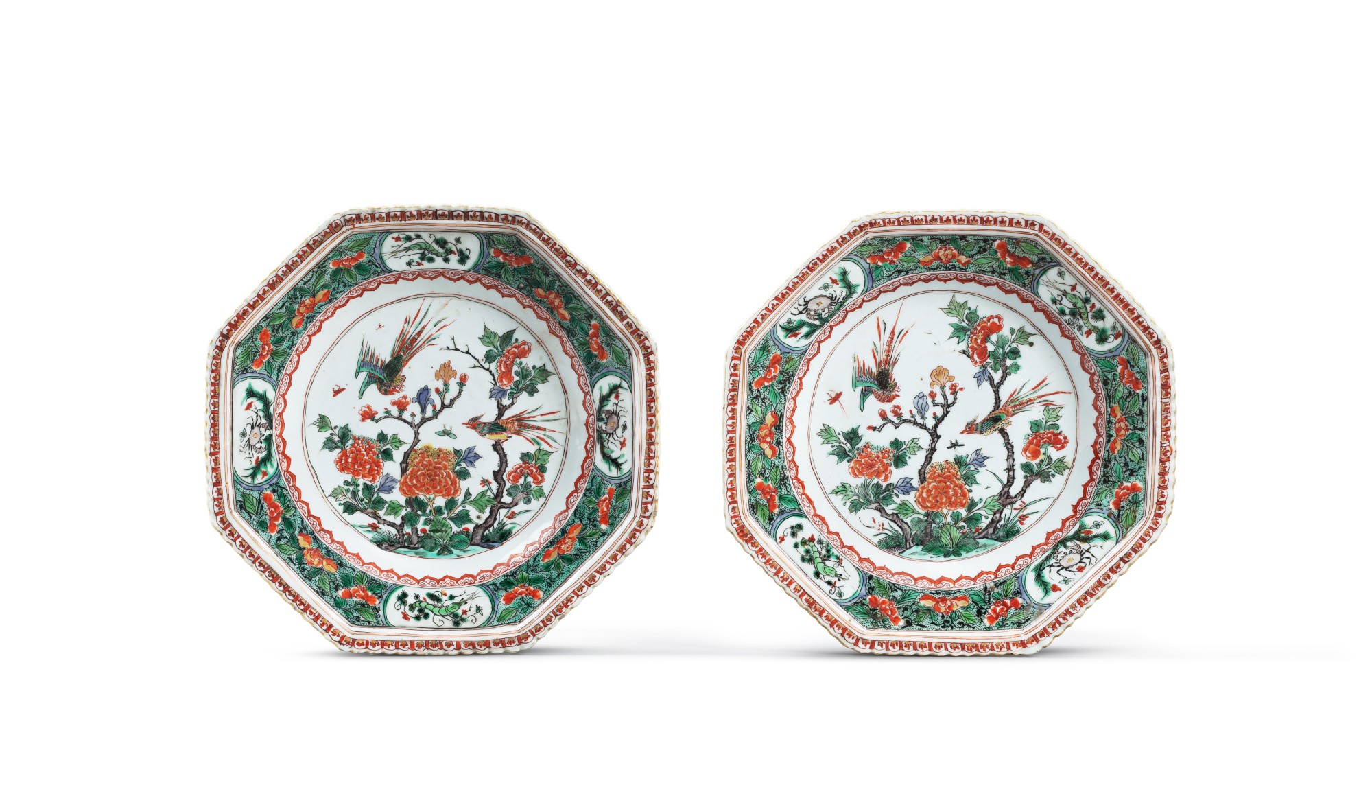 Unknown — 清康熙 五彩鳳凰牡丹紋八方盤