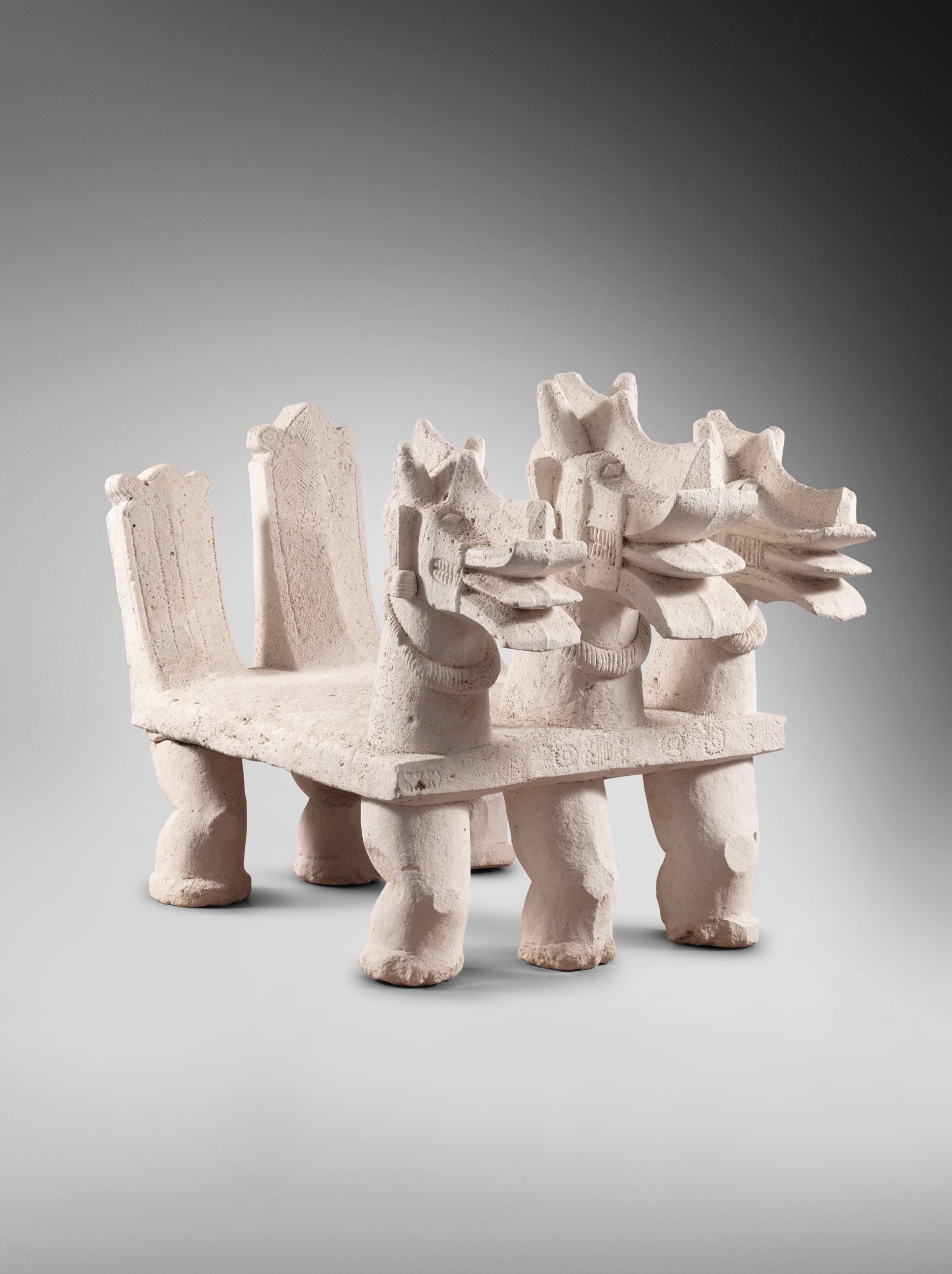 Siège cérémoniel osa osa, Île de Nias, Indonésie — Nias Island Ritual Seat osa osa, Indonesia