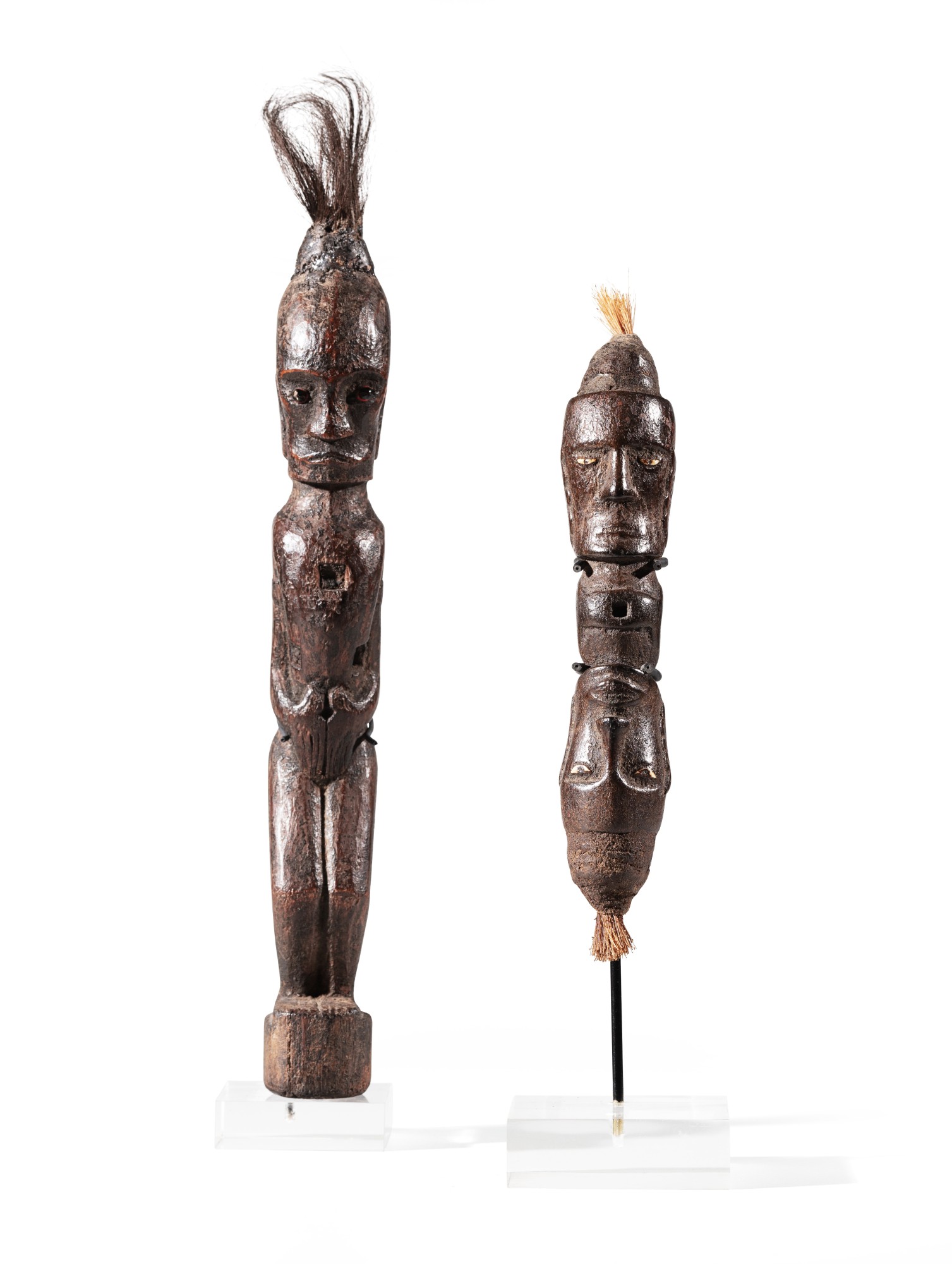 Une statuette et une amulette, Batak, Sumatra, Indonésie — Two Batak figurines, Sumatra, Indonesia
