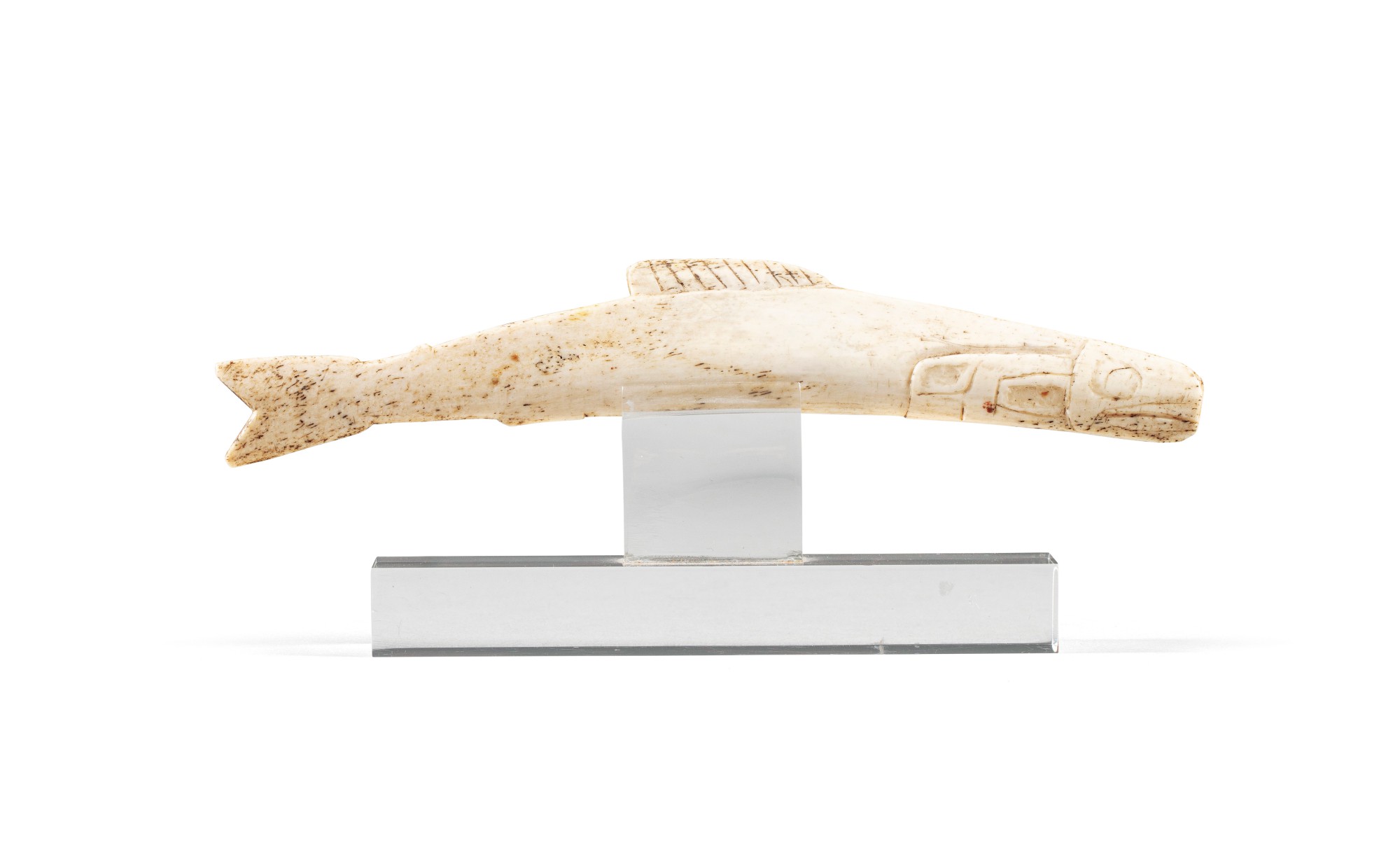 North-West Coast spermwhale figure — Statuette de cachalot en os, Côte Nord-Ouest| Spermwhale figure, North-West Coast,