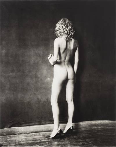 Eva, Studio rue des Martyrs, Paris, 2002