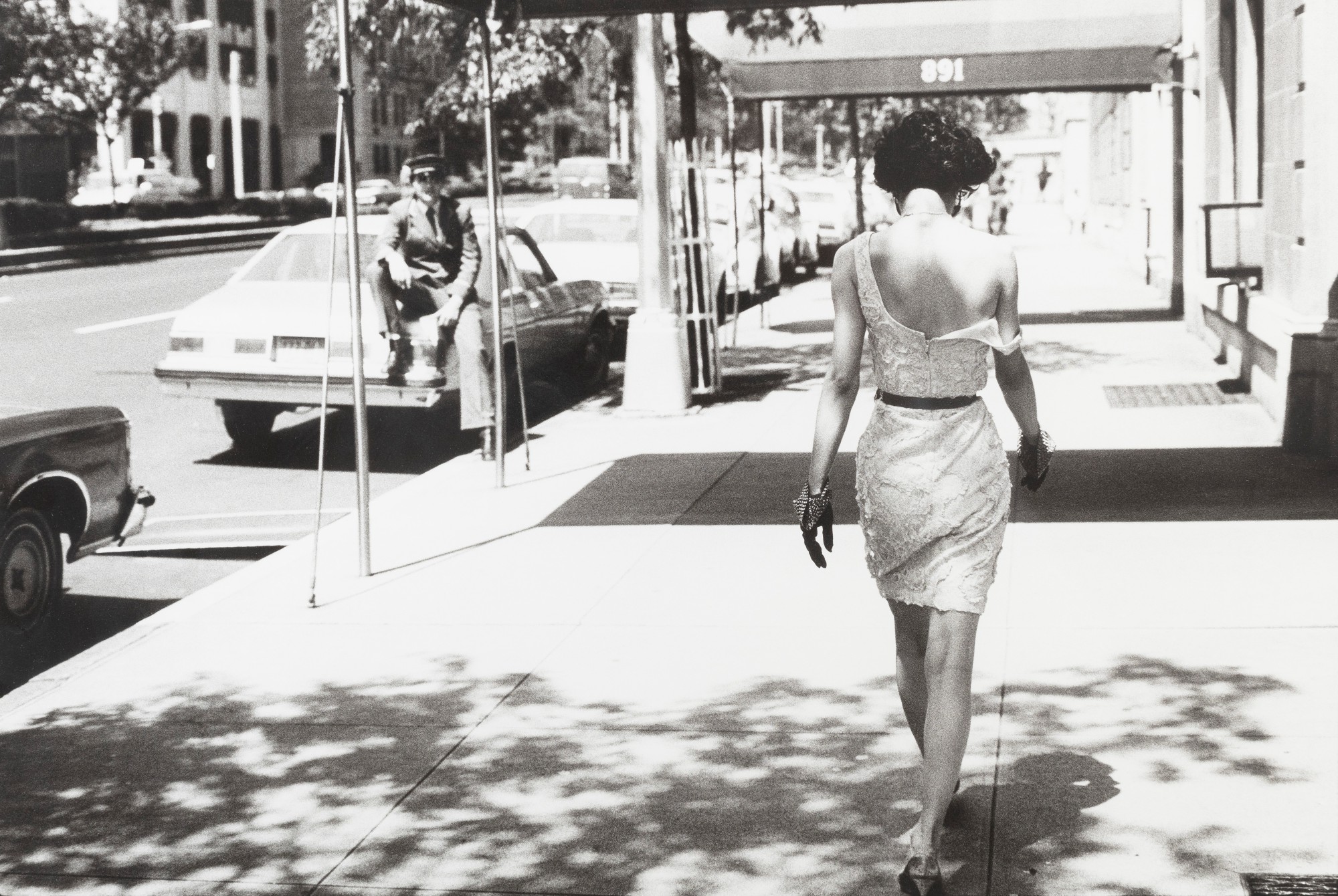 Arthur Elgort — Wendy Whitelaw on Park Avenue, 1982