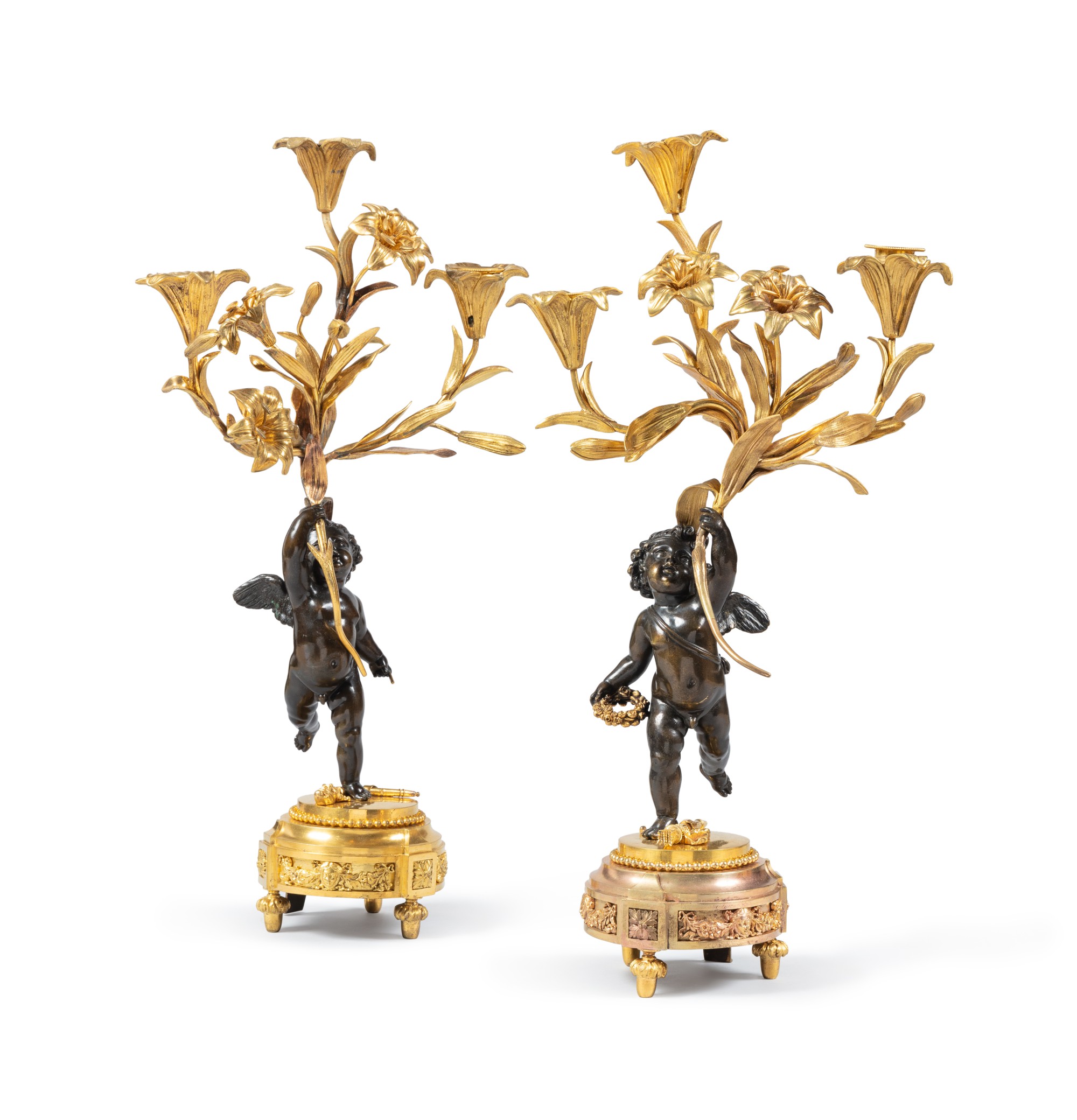 Unknown — Paire de candélabres en bronze doré, d’époque Louis XVI, vers 1780