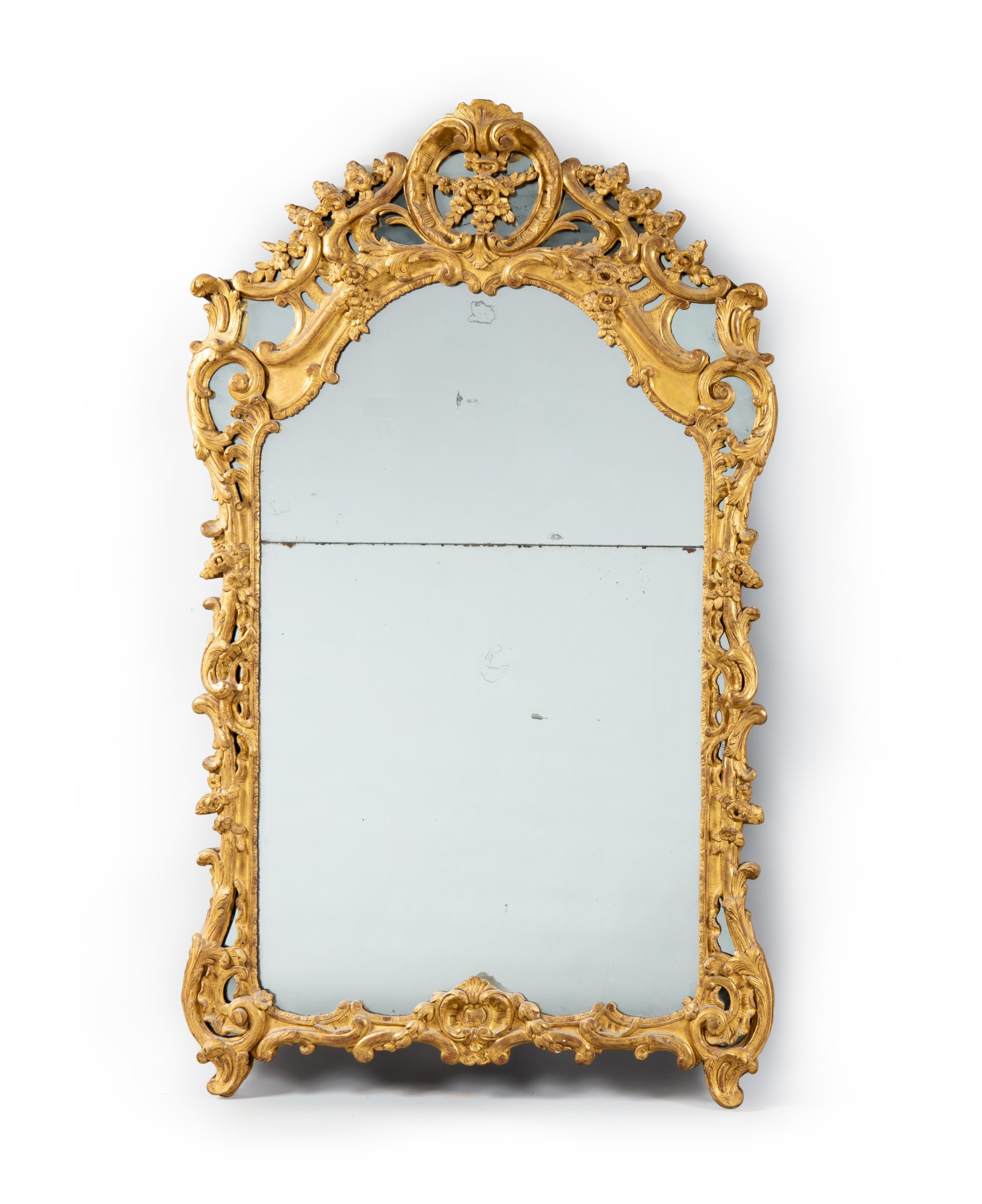 Unknown — Miroir en bois doré d’époque Régence, vers 1720