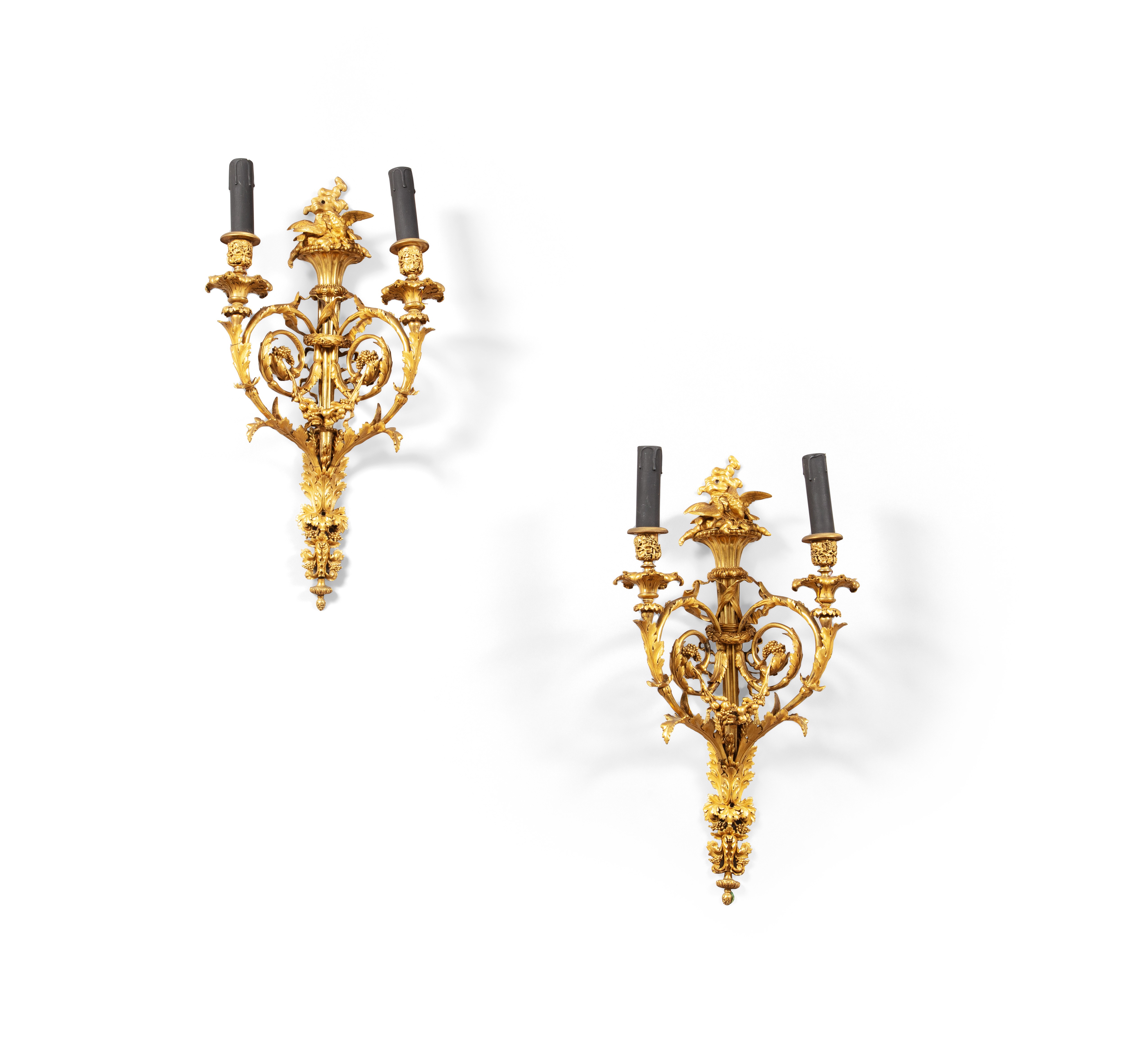 Unknown (Historical) — Paire d'appliques à deux lumières en bronze doré d'époque Restauration, vers 1820, d'après un modèle de Pierre-François Feuchère