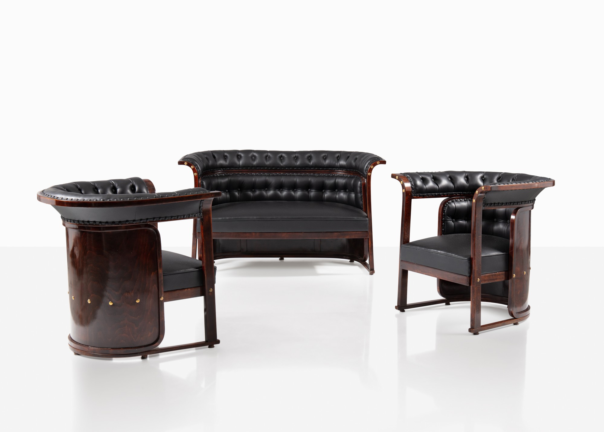 Josef Hoffmann for J. & J. Kohn — Deux fauteuils et une banquette Buenos Aires, modèles 675 F et 675 C