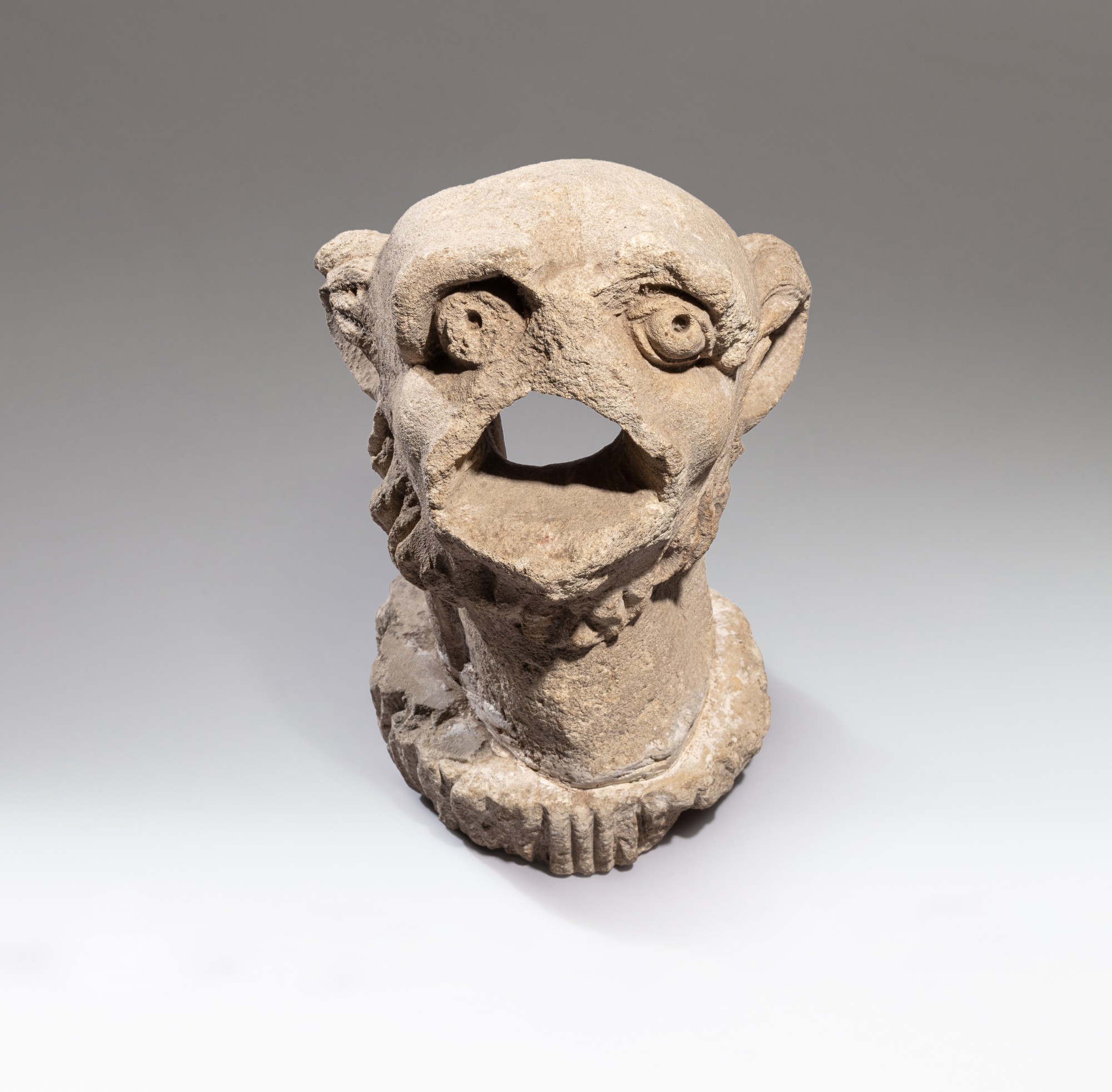 Ile-de-France, 13th century — Gargouille à tête de Lionne