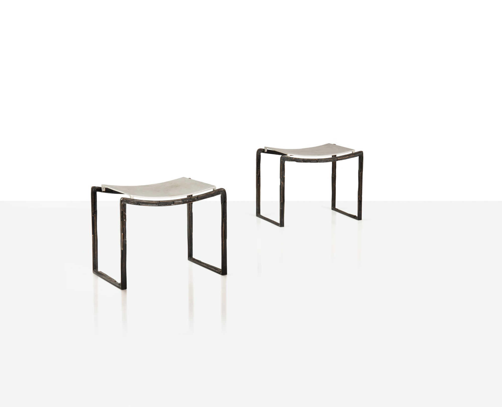 Paire de tabourets BRM36