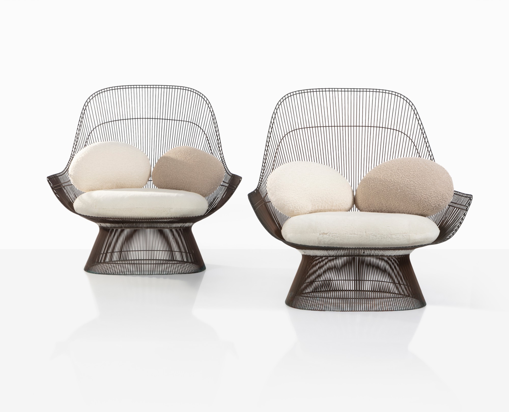 Warren Platner — Paire de fauteuils Easy Chair, le modèle créé en 1966