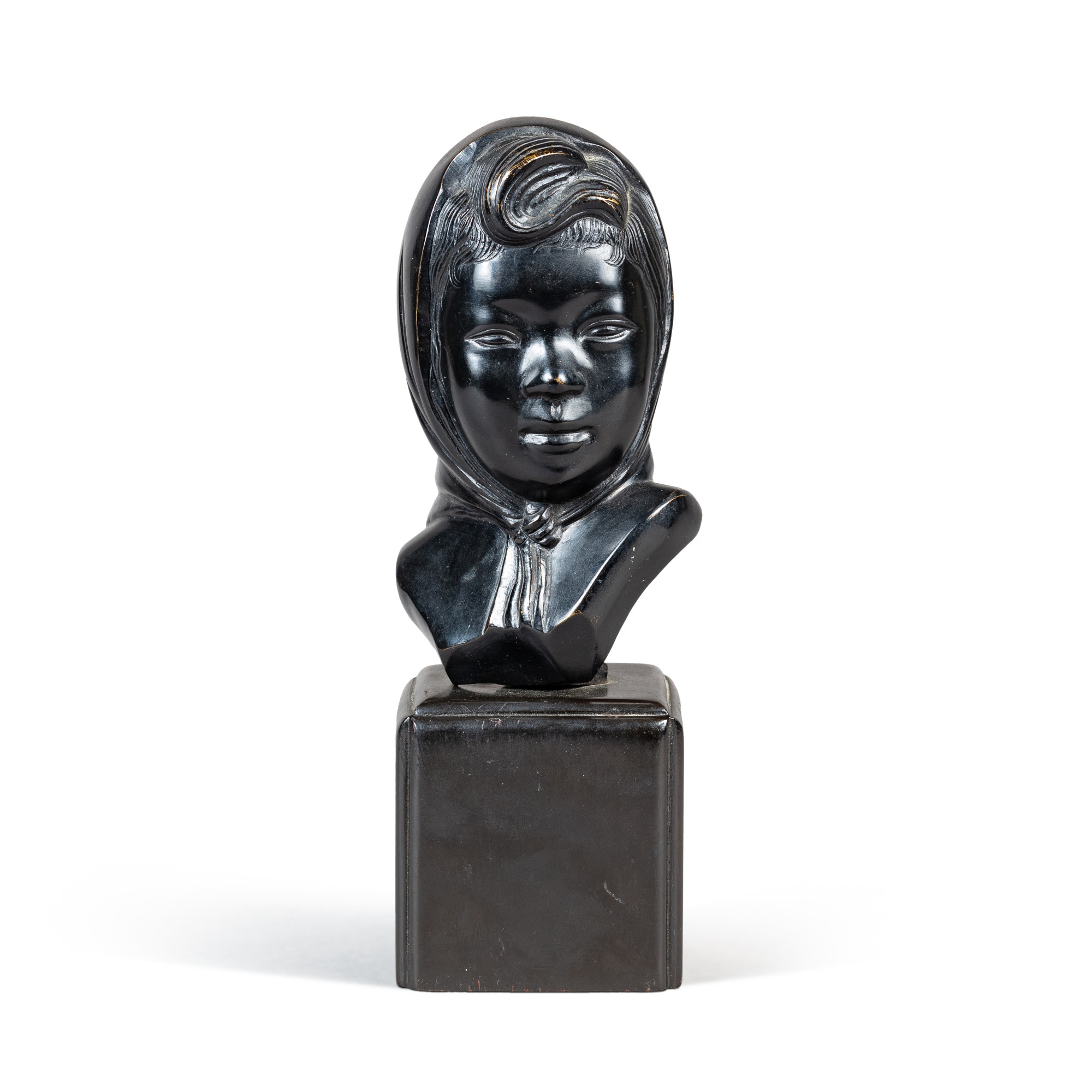 The Hanoi College of Fine Arts — 河內美術學院 (1925-1945), 女人頭像