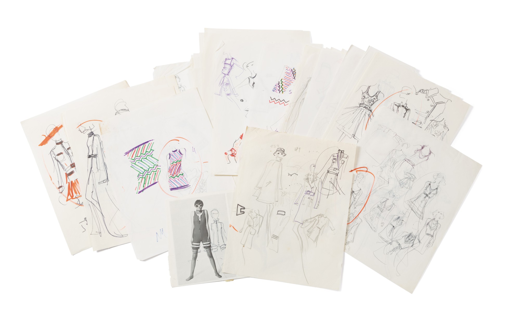 Unknown — Ensemble de documentation et éléments de travail de Karl Lagerfeld, des années 1960/70