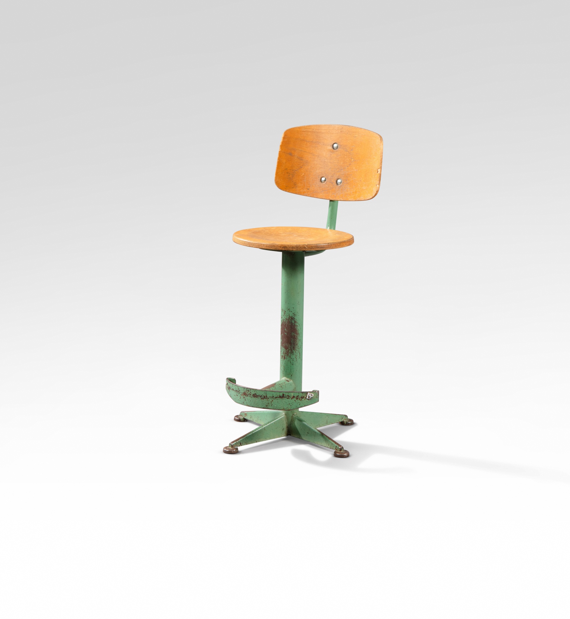 Jean Prouvé — Chaise pivotante