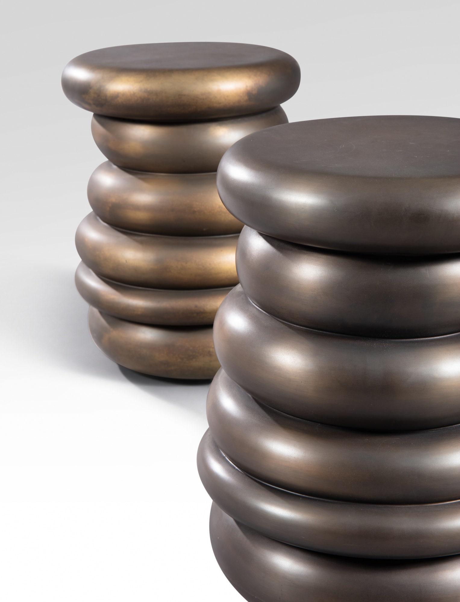 Mattia Bonetti — Paire de guéridons Eternity