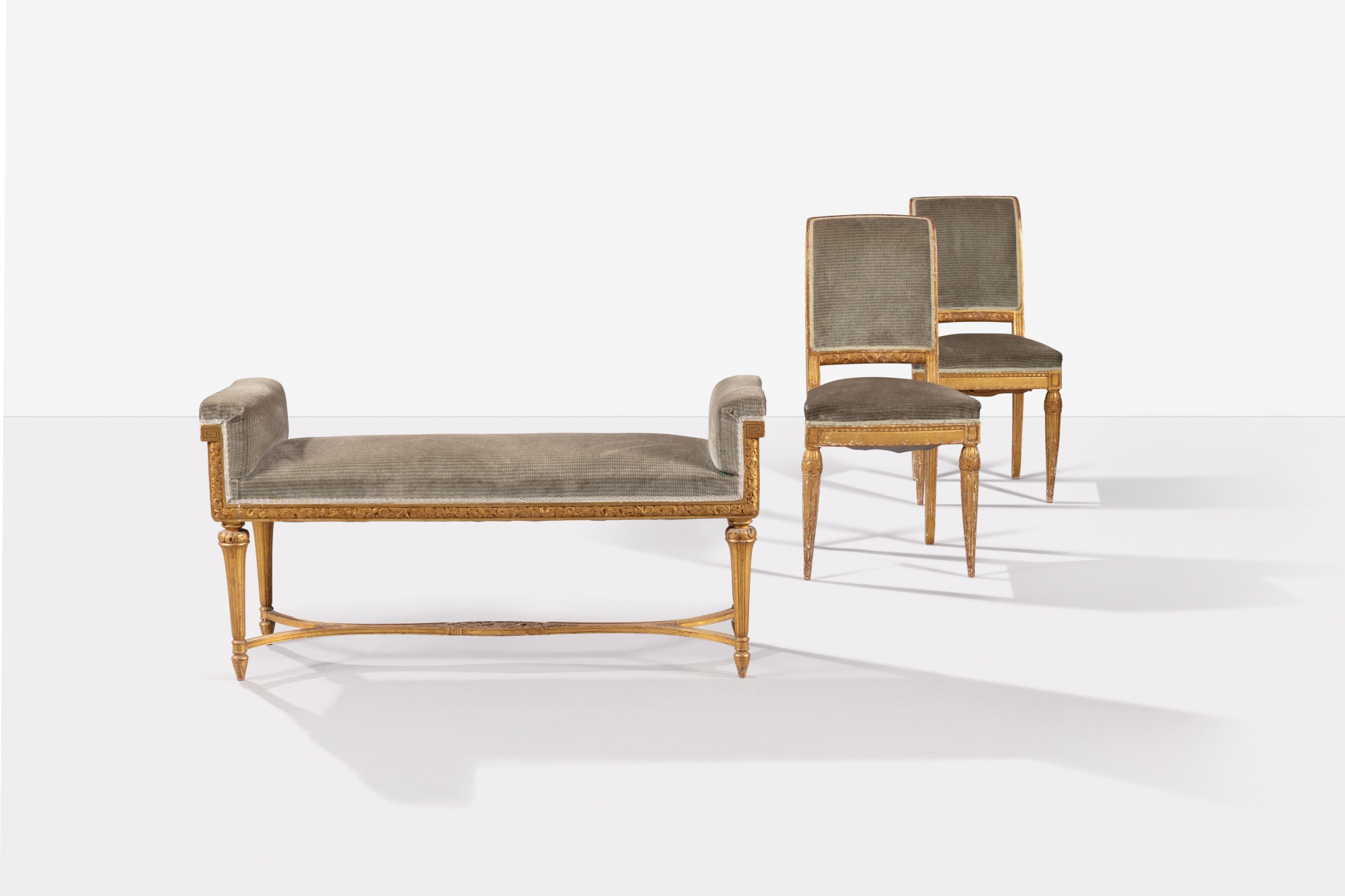 Paire de chaises et une banquette 