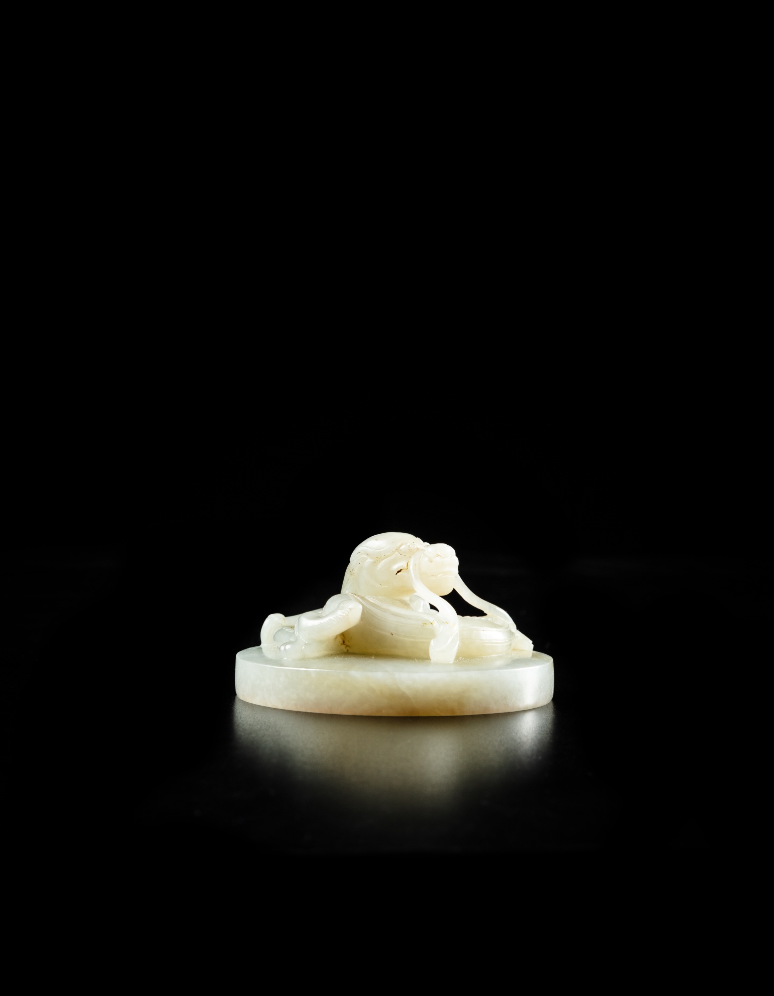 Unknown — 清嘉慶 御製白玉龍紐璽