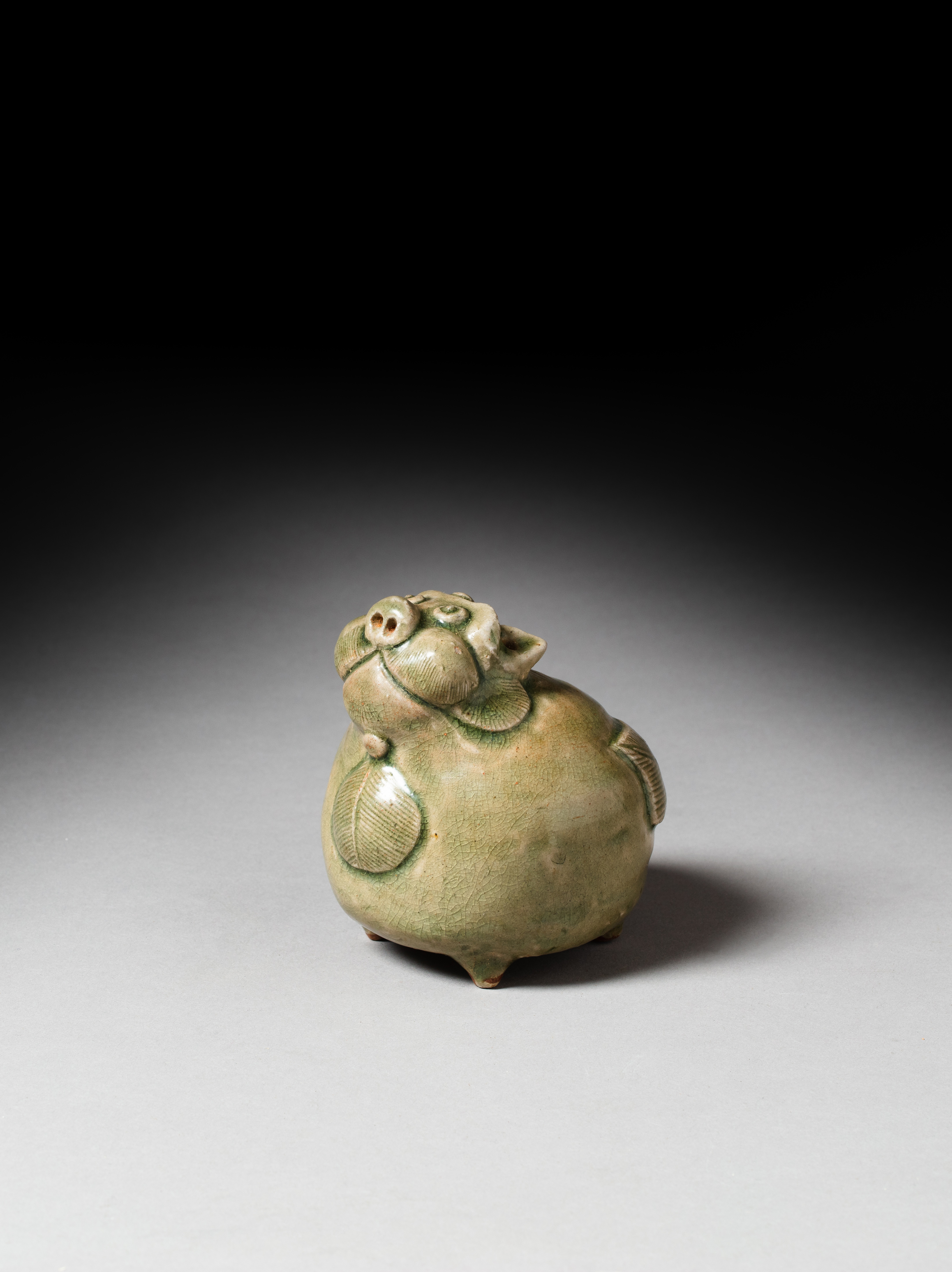 Unknown — 吳至西晉 三至四世紀 越窰青釉獾形水滴