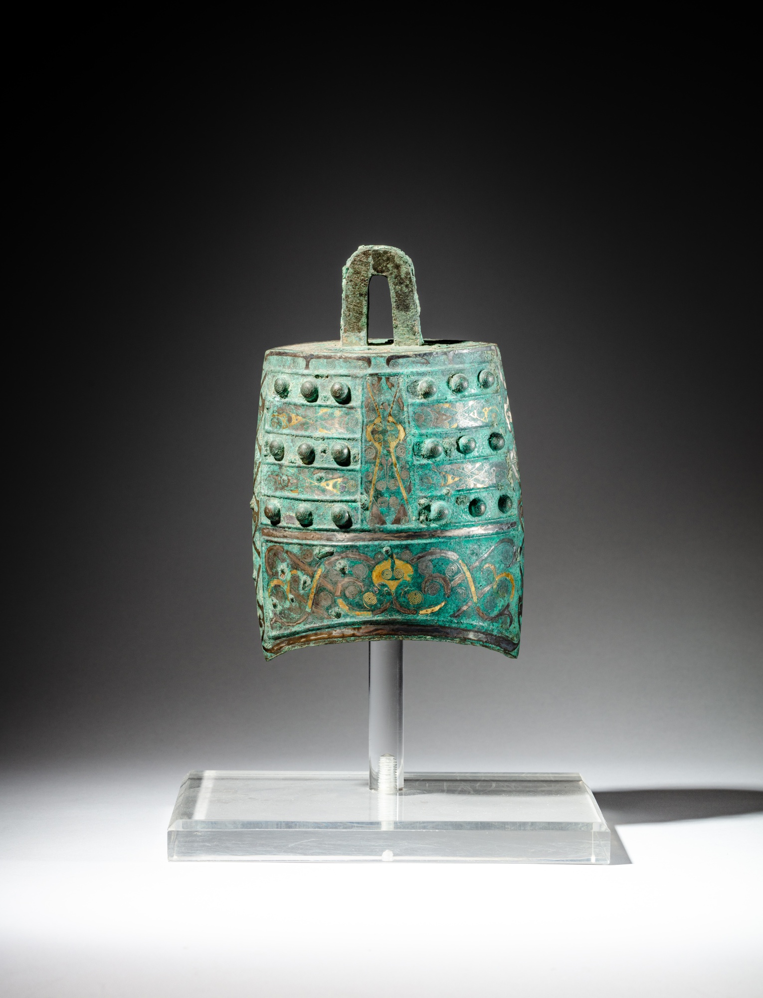 An archaic bronze gold and silver-inlaid bell, Bo — 戰國 青銅錯金銀鎛