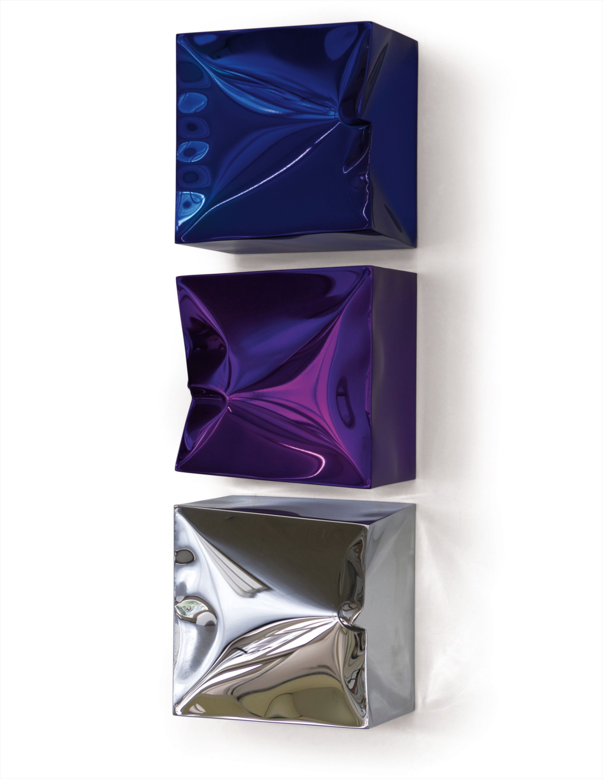 Totem No. 4: dark blue, violet, silver (galvanically chromed)