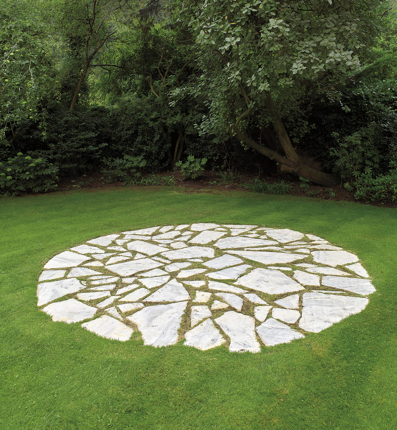 Richard Long — diameter 426 cm (167 3/4 in.)