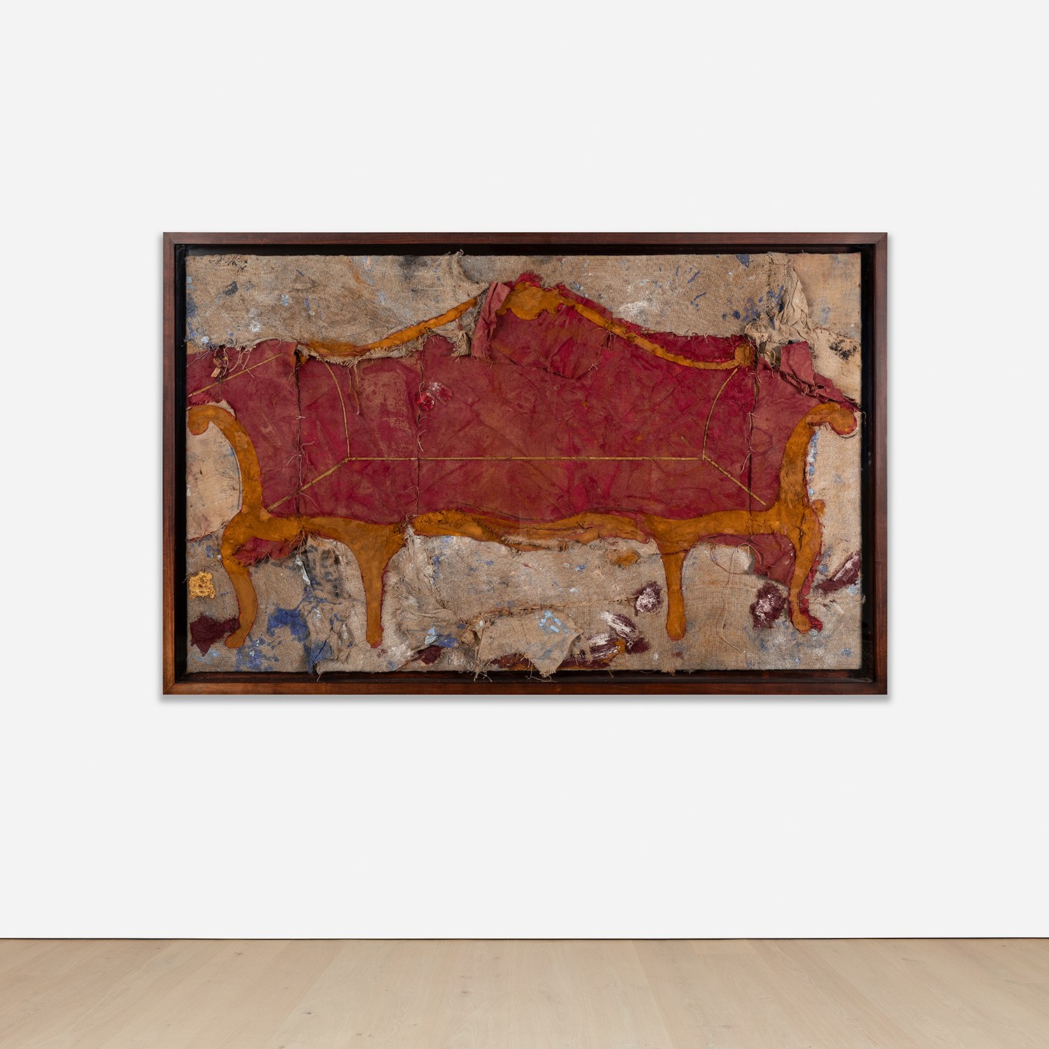 Manolo Valdés — El Sofa Rojo