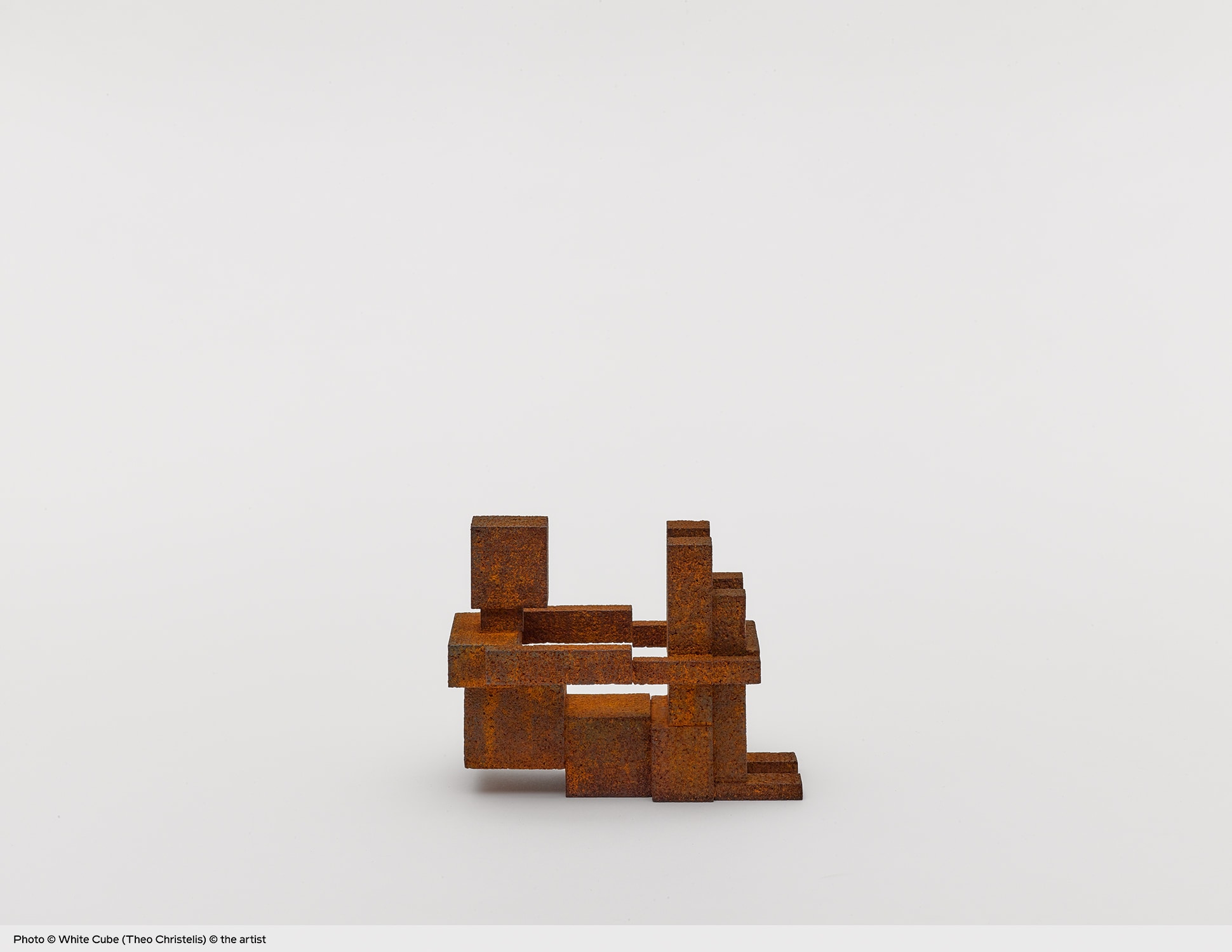 Antony Gormley — Belt 1 (meme) Iii