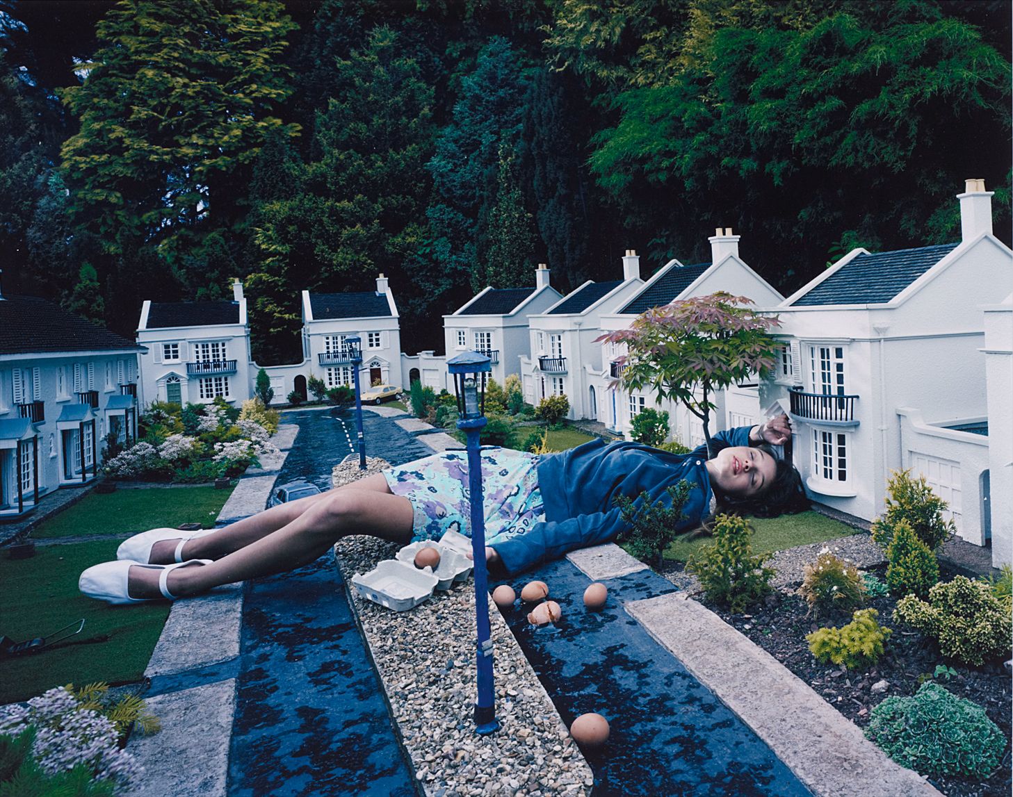 Julia Fullerton-Batten — Broken Eggs