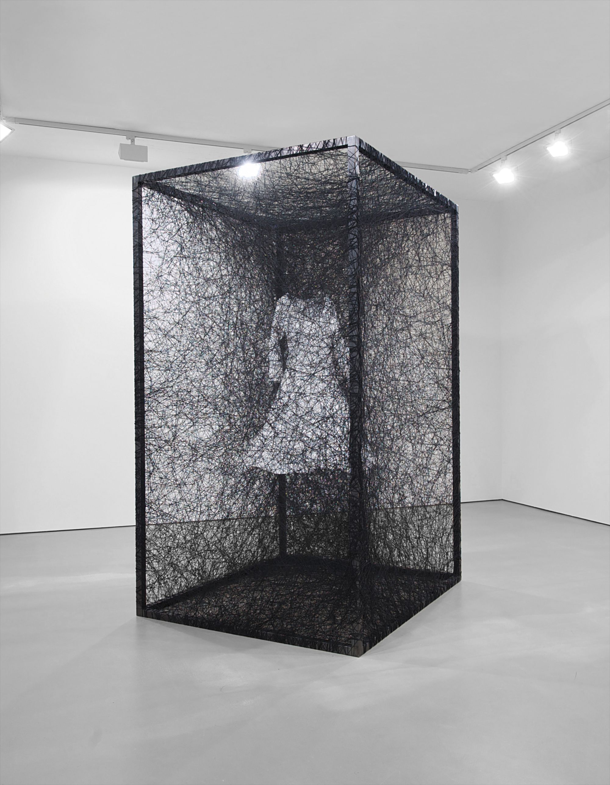 Chiharu Shiota — Dress