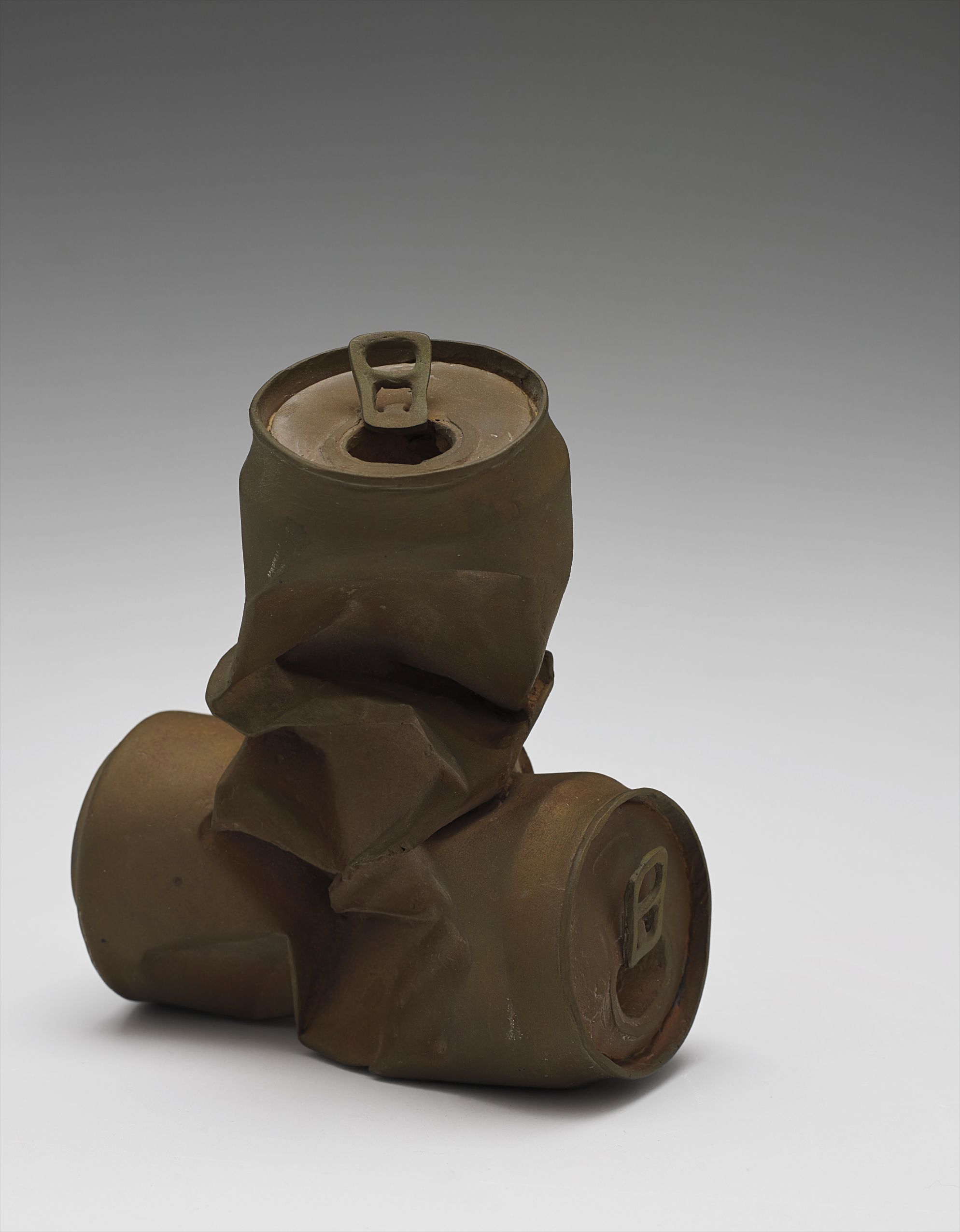 Sarah Lucas — Beer can penis