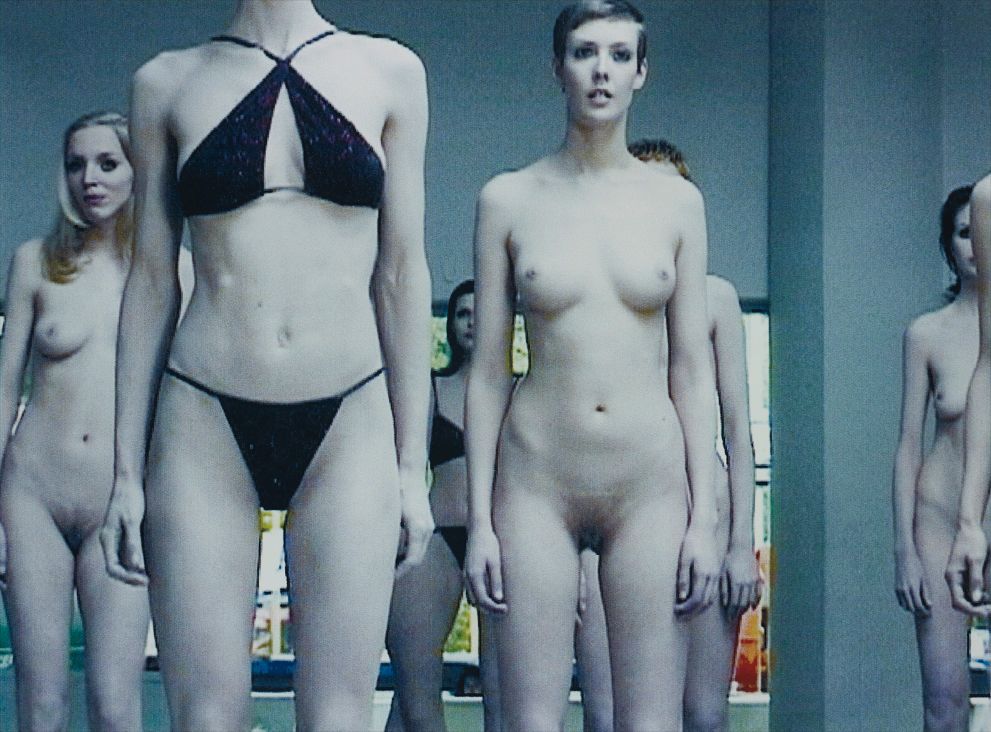 Vanessa Beecroft — VB35, Performance, Solomon R. Guggenheim Museum, NY - USA