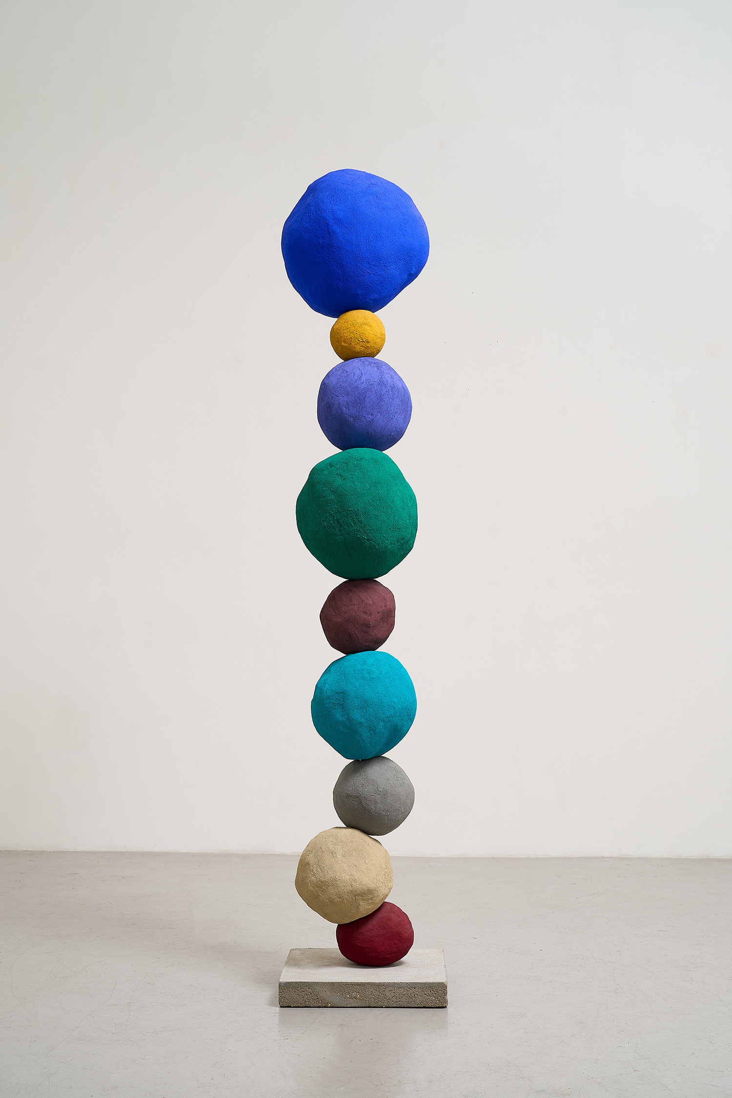 Stack 9 Ultramarine Blue, 2018