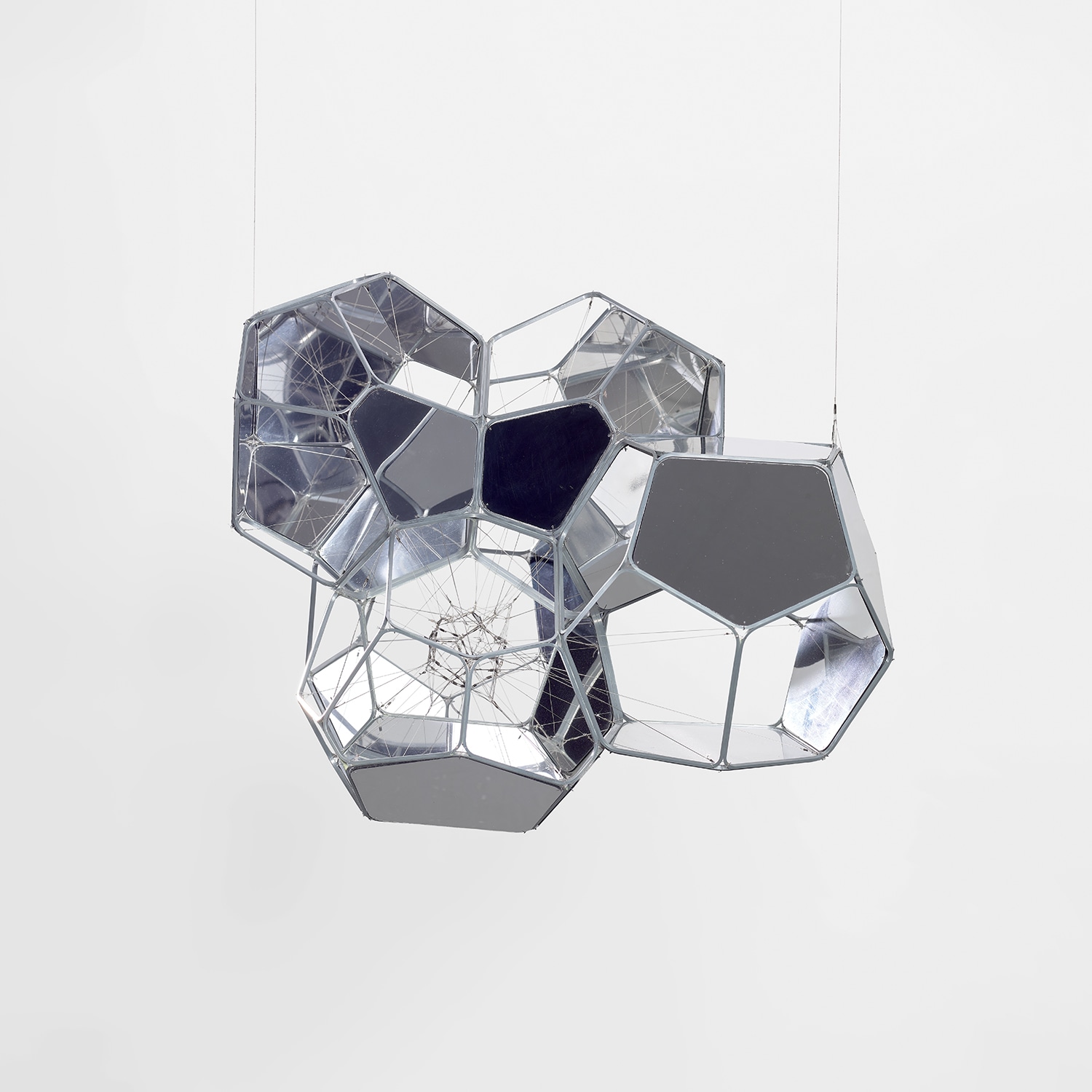 Tomás Saraceno — Galactic Cumulus